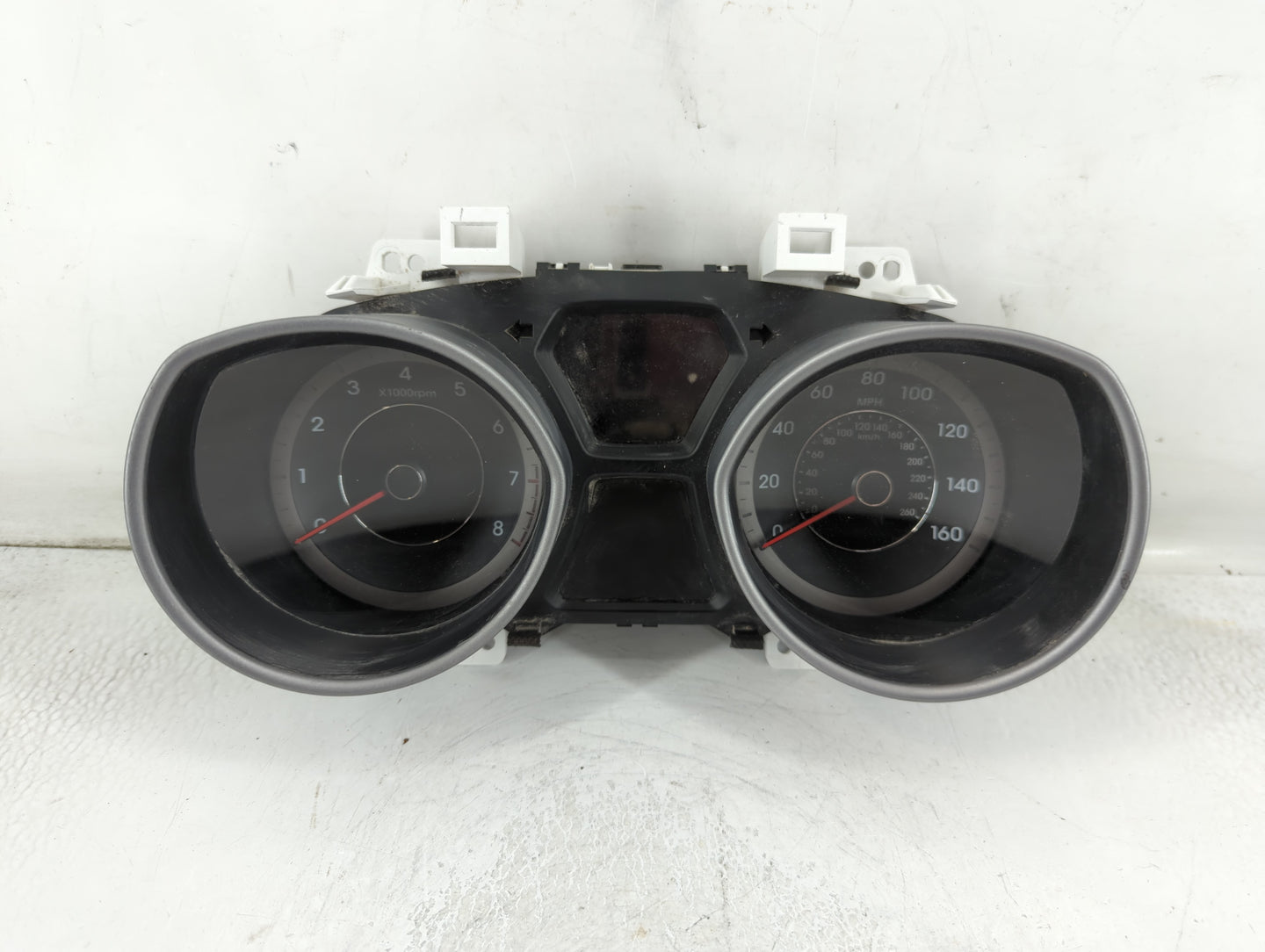 2014-2016 Hyundai Elantra Instrument Cluster Speedometer Gauges P/N:94004-3X210 Fits Fits 2014 2015 2016 OEM Used Auto Parts