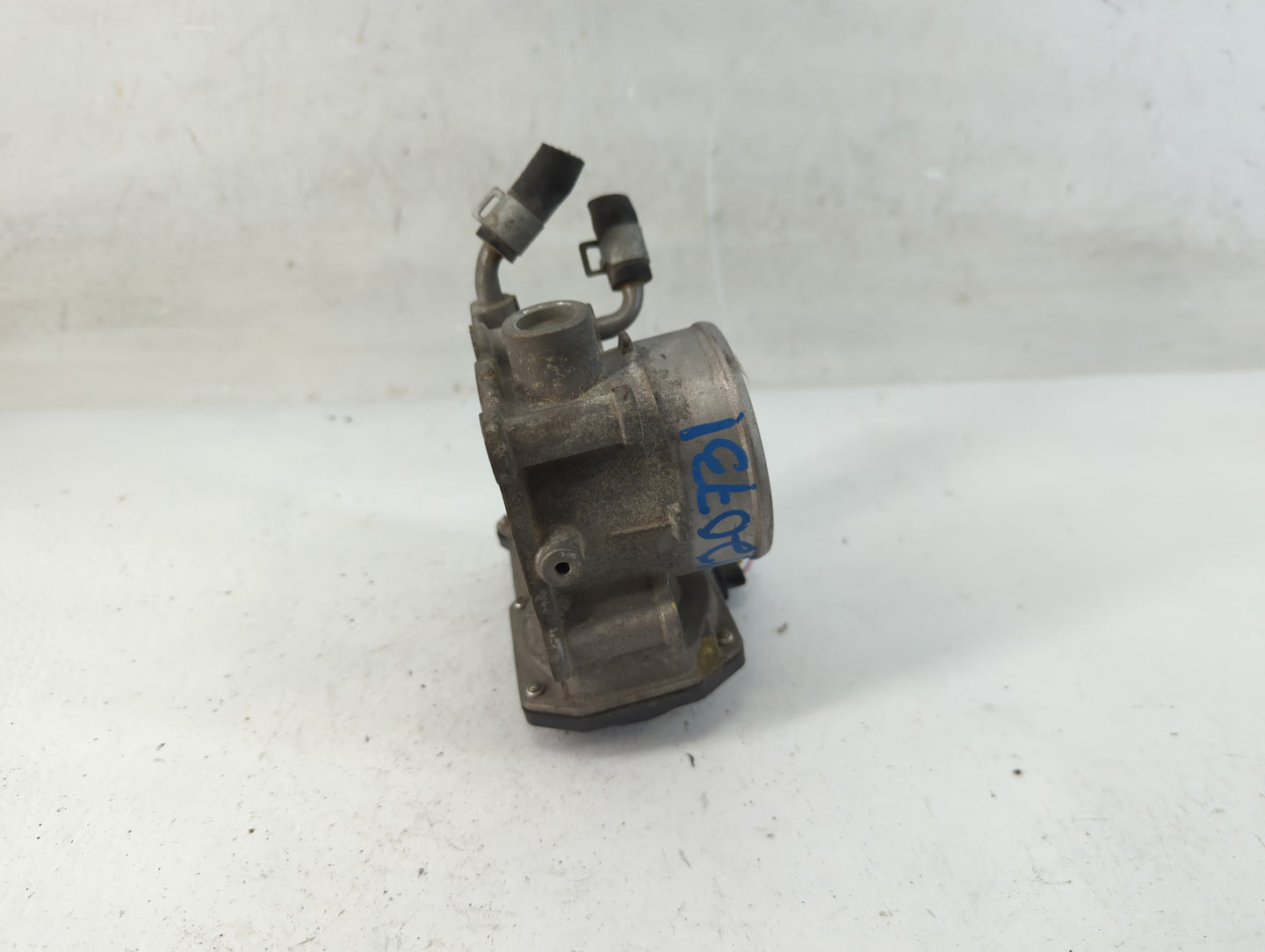 2011-2020 Hyundai Elantra Throttle Body P/N:35100-2E000 Fits Fits 2011 2012 2013 2014 2015 2016 2017 2018 2019 2020 2021 OEM