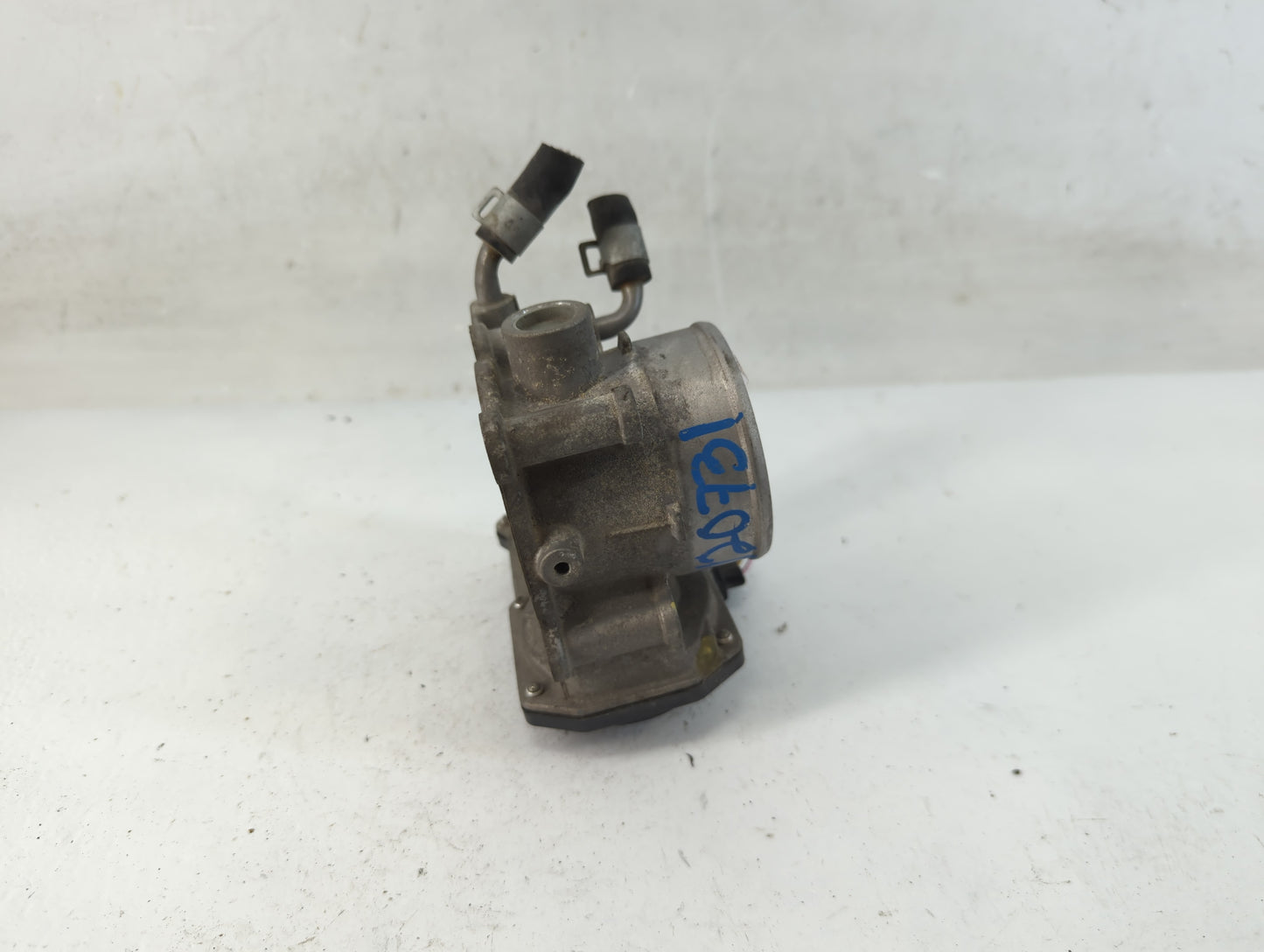 2011-2020 Hyundai Elantra Throttle Body P/N:35100-2E000 Fits Fits 2011 2012 2013 2014 2015 2016 2017 2018 2019 2020 2021 OEM