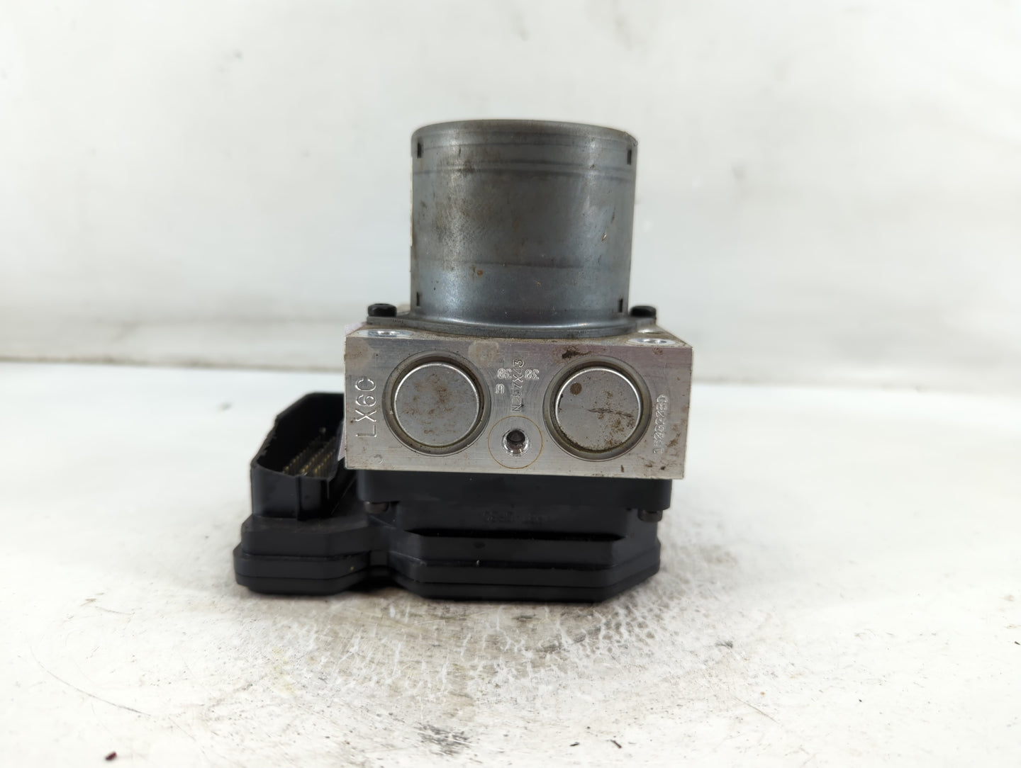 2014-2016 Hyundai Elantra ABS Pump Control Module Replacement P/N:58920-3X630 Fits Fits 2014 2015 2016 OEM Used Auto Parts -