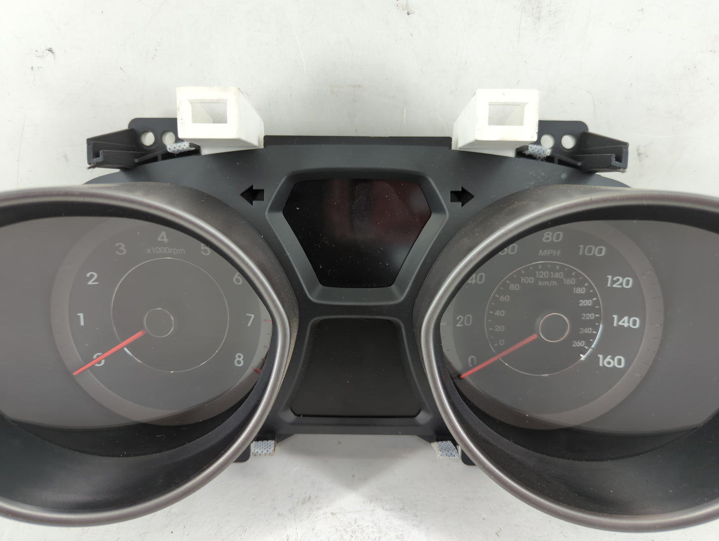 2014-2016 Hyundai Elantra Instrument Cluster Speedometer Gauges P/N:94004-3Y000 Fits Fits 2014 2015 2016 OEM Used Auto Parts