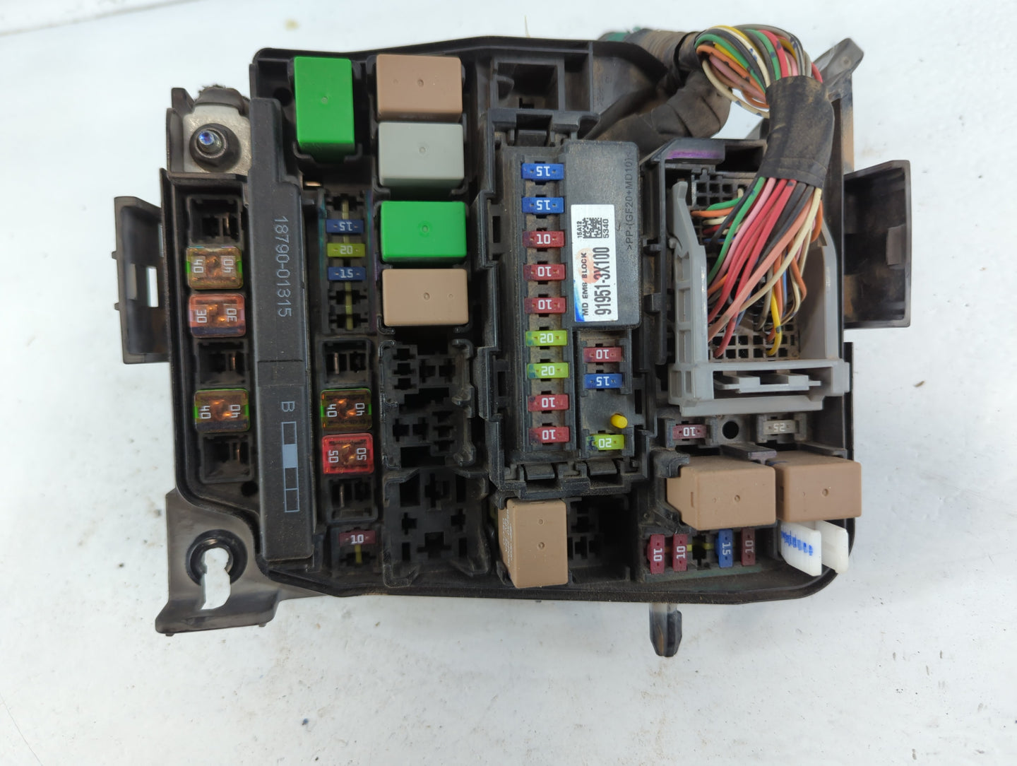 2014-2016 Hyundai Elantra Fusebox Fuse Box Panel Relay Module P/N:91951-3X710 Fits Fits 2014 2015 2016 OEM Used Auto Parts -