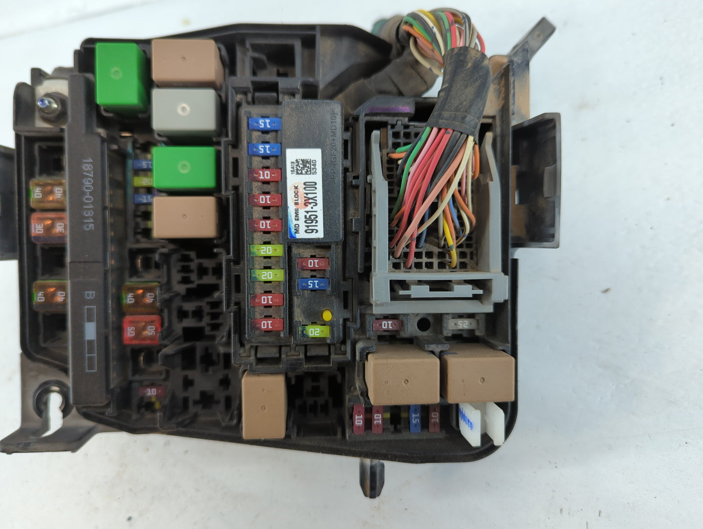 2014-2016 Hyundai Elantra Fusebox Fuse Box Panel Relay Module P/N:91951-3X710 Fits Fits 2014 2015 2016 OEM Used Auto Parts -