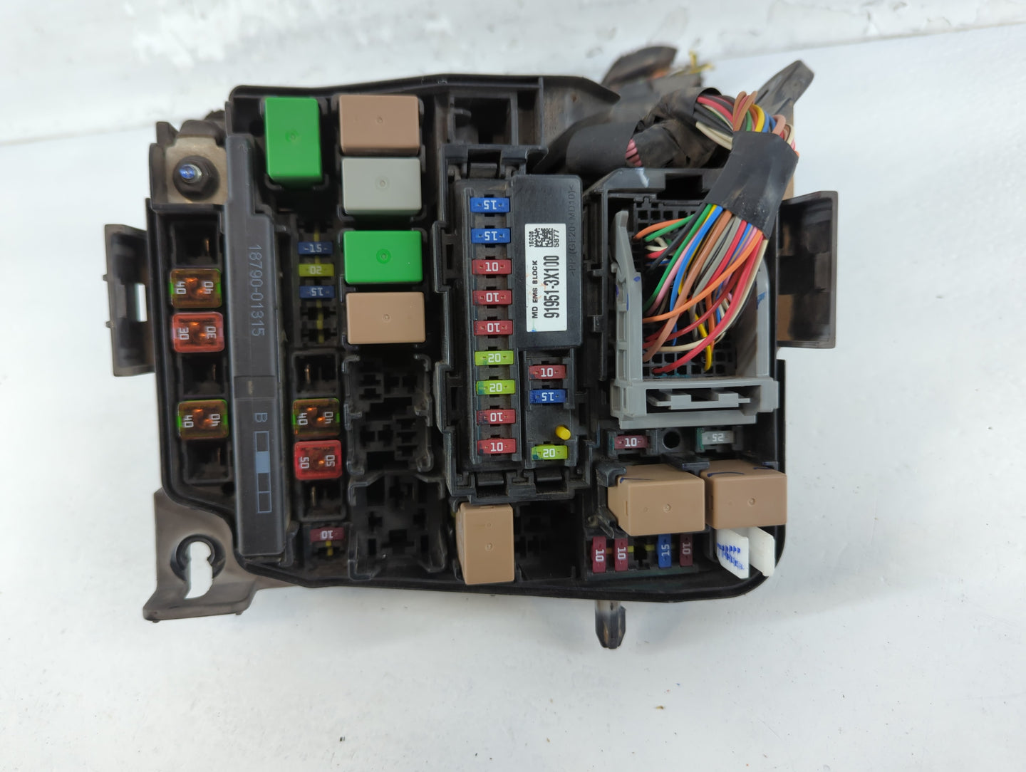2014-2016 Hyundai Elantra Fusebox Fuse Box Panel Relay Module P/N:91951-3X710 Fits Fits 2014 2015 2016 OEM Used Auto Parts -