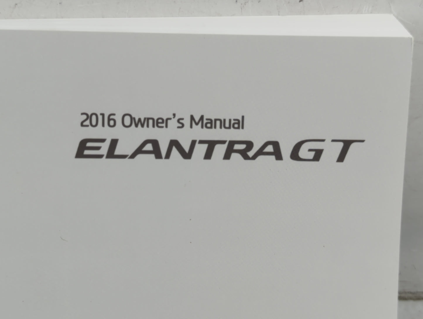 2016 Hyundai Elantra Gt Owners Manual Book Guide P/N:GA50-EU4DB OEM Used Auto Parts - Oemusedautoparts1.com