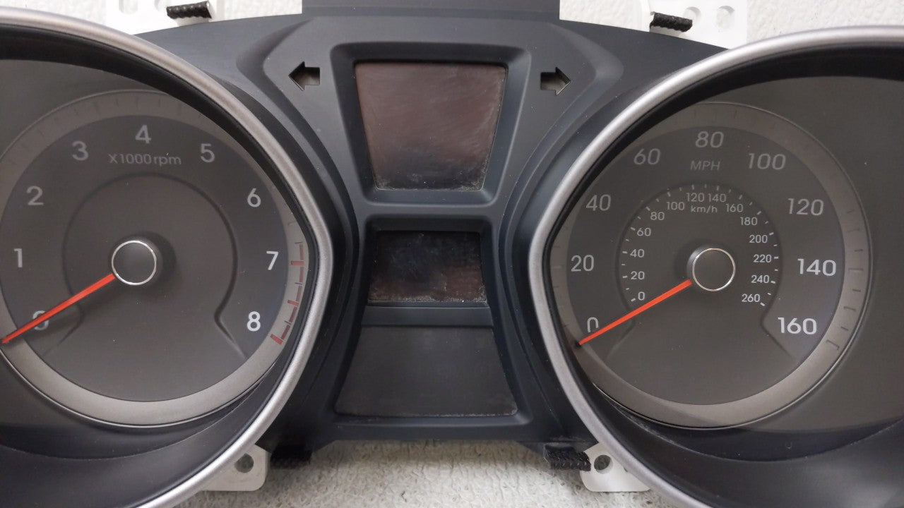 2016-2017 Hyundai Elantra Gt Instrument Cluster Speedometer Gauges P/N:94004-A5610 94004-A5610 Fits Fits 2016 2017 OEM Used 