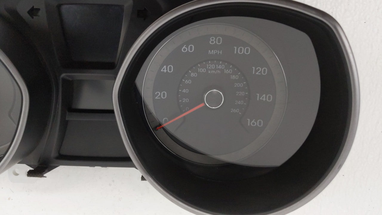 2016-2017 Hyundai Elantra Gt Instrument Cluster Speedometer Gauges P/N:94004-A5610 Fits Fits 2016 2017 OEM Used Auto Parts -