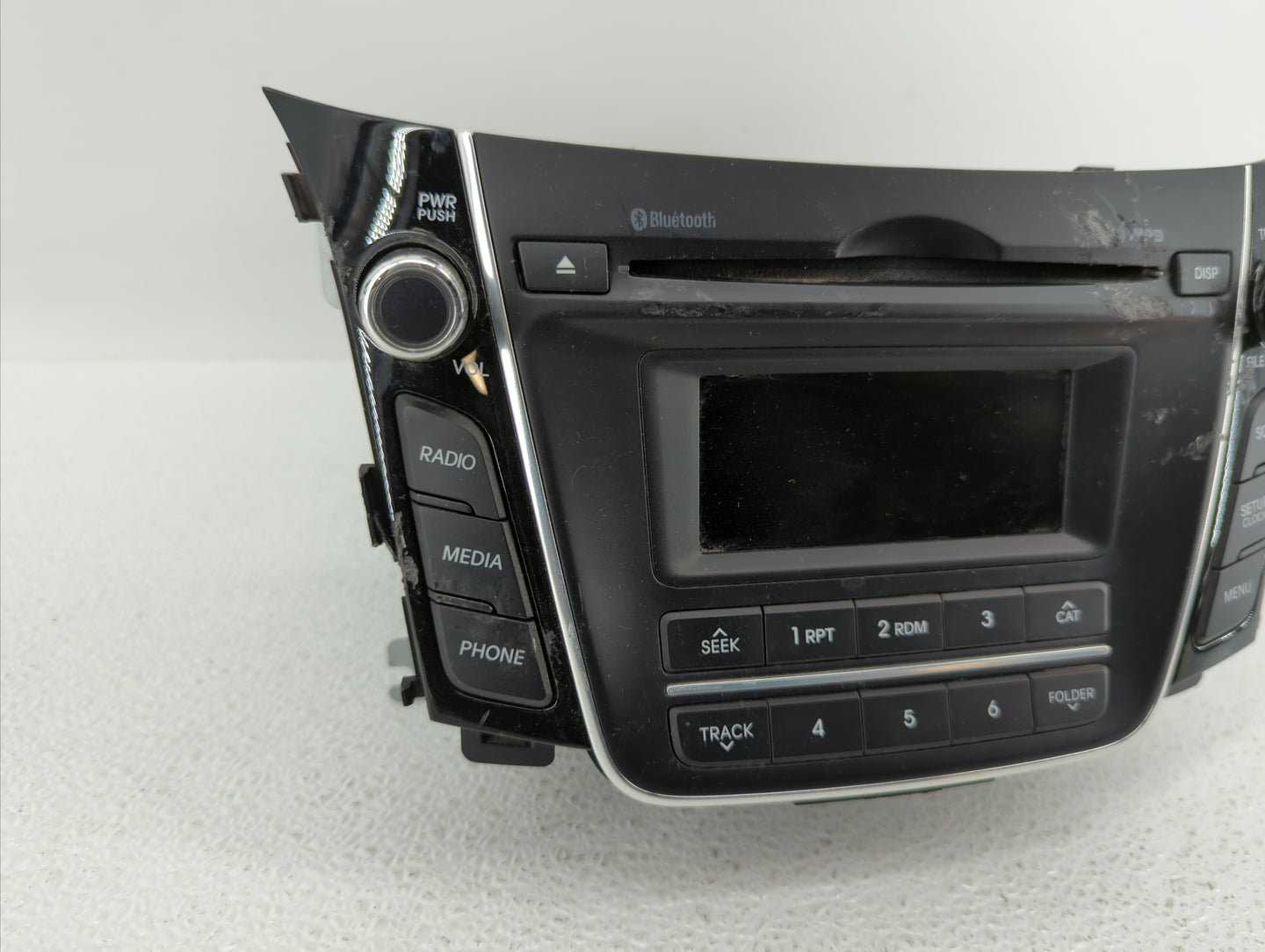 2016-2017 Hyundai Elantra Gt Am Fm Cd Player Radio Receiver - Oemusedautoparts1.com