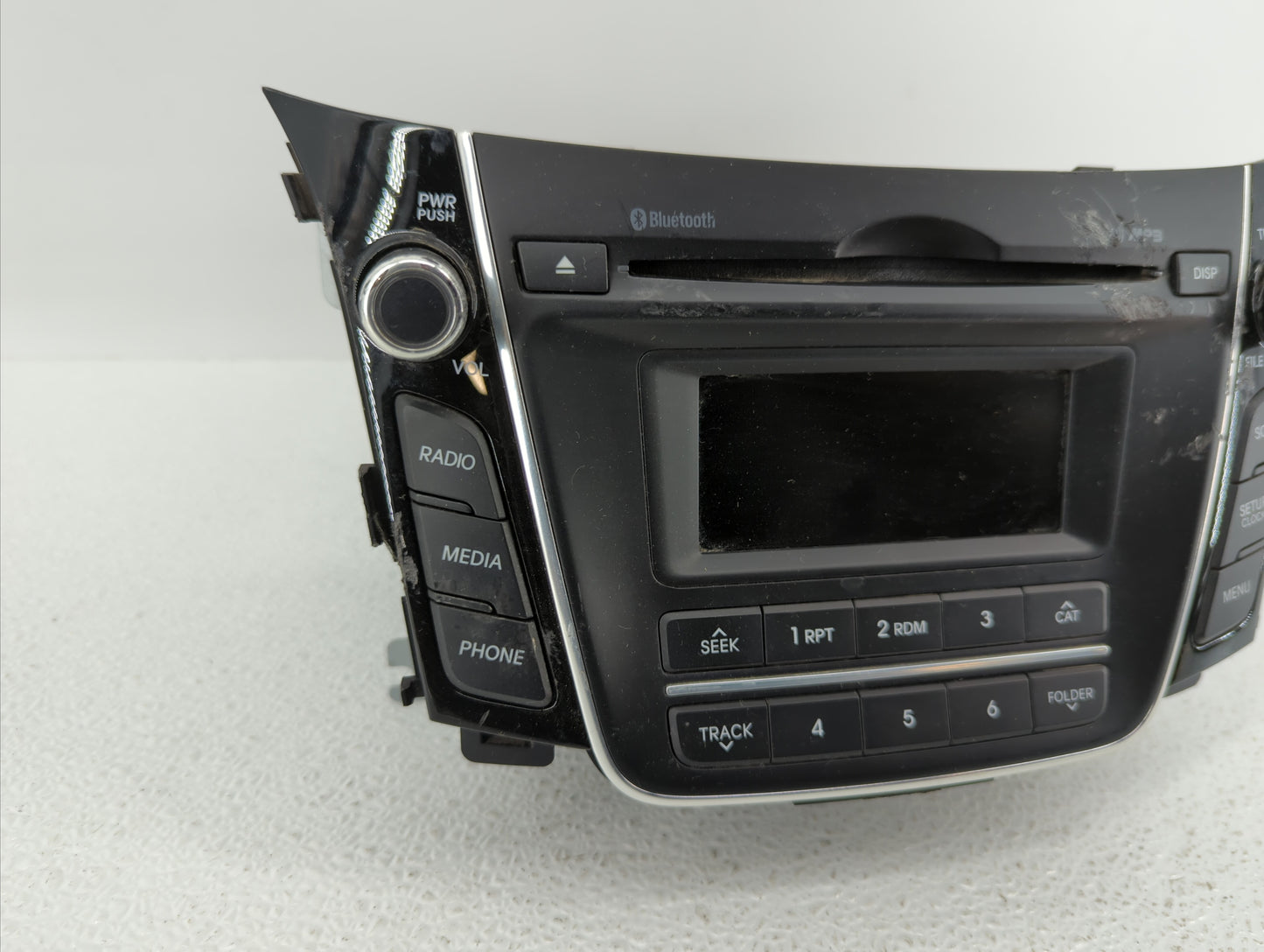 2016-2017 Hyundai Elantra Gt Am Fm Cd Player Radio Receiver - Oemusedautoparts1.com