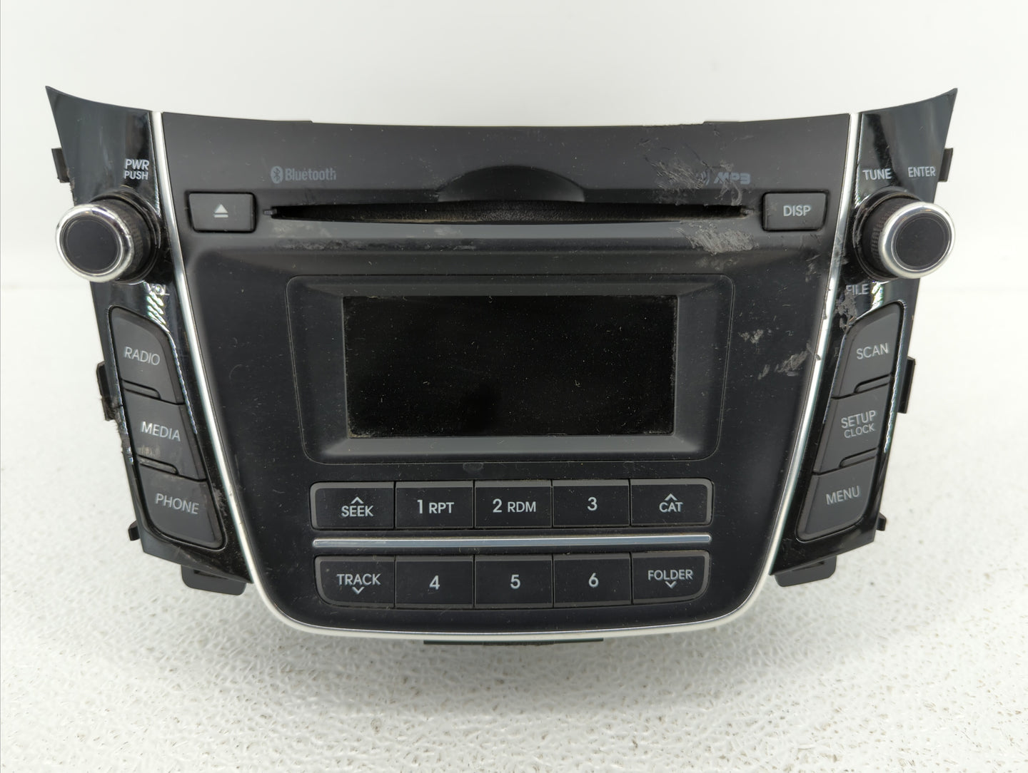 2016-2017 Hyundai Elantra Gt Am Fm Cd Player Radio Receiver - Oemusedautoparts1.com