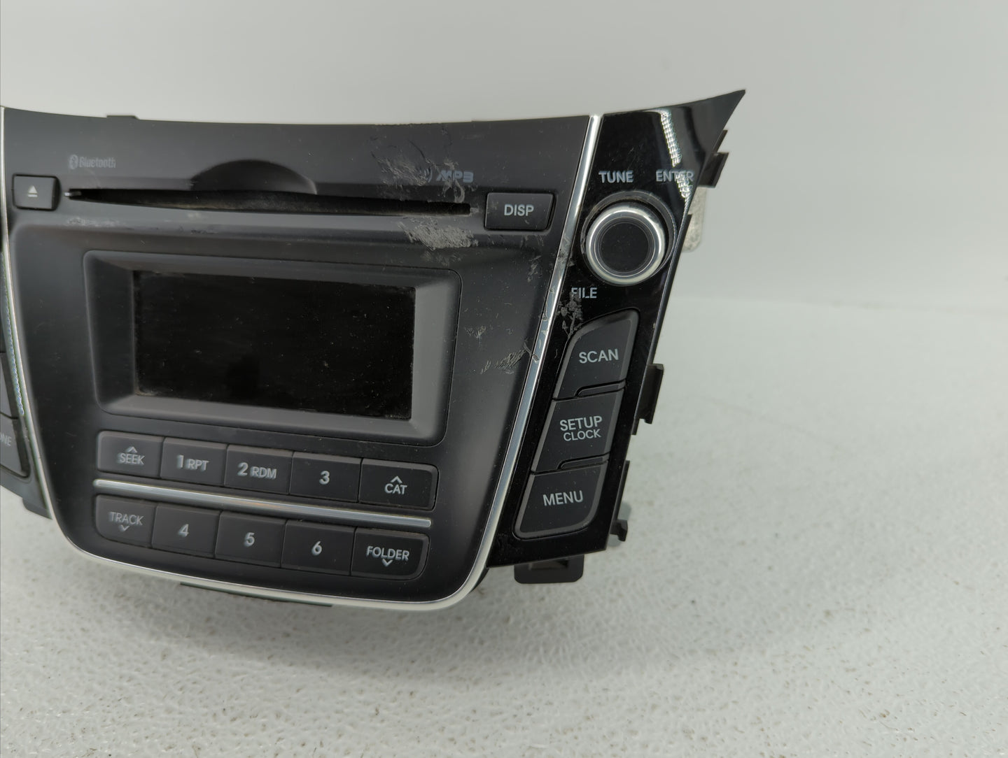 2016-2017 Hyundai Elantra Gt Am Fm Cd Player Radio Receiver - Oemusedautoparts1.com