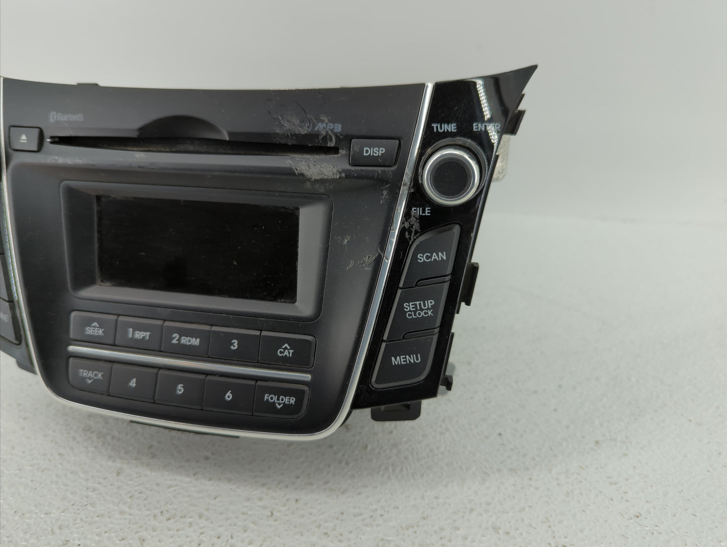 2016-2017 Hyundai Elantra Gt Am Fm Cd Player Radio Receiver - Oemusedautoparts1.com