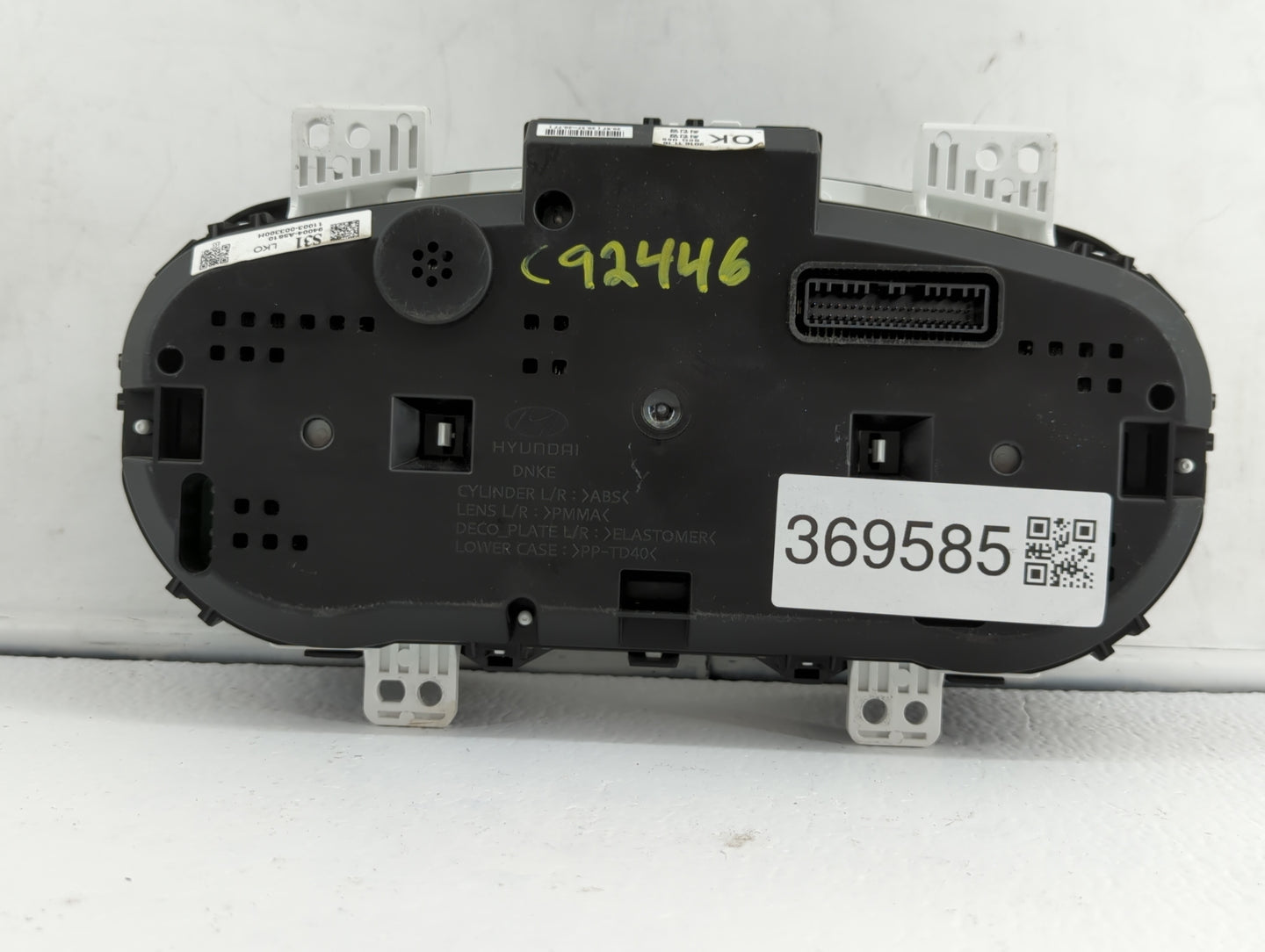 2016-2017 Hyundai Elantra Gt Instrument Cluster Speedometer Gauges P/N:94004-A5610 Fits Fits 2016 2017 OEM Used Auto Parts -