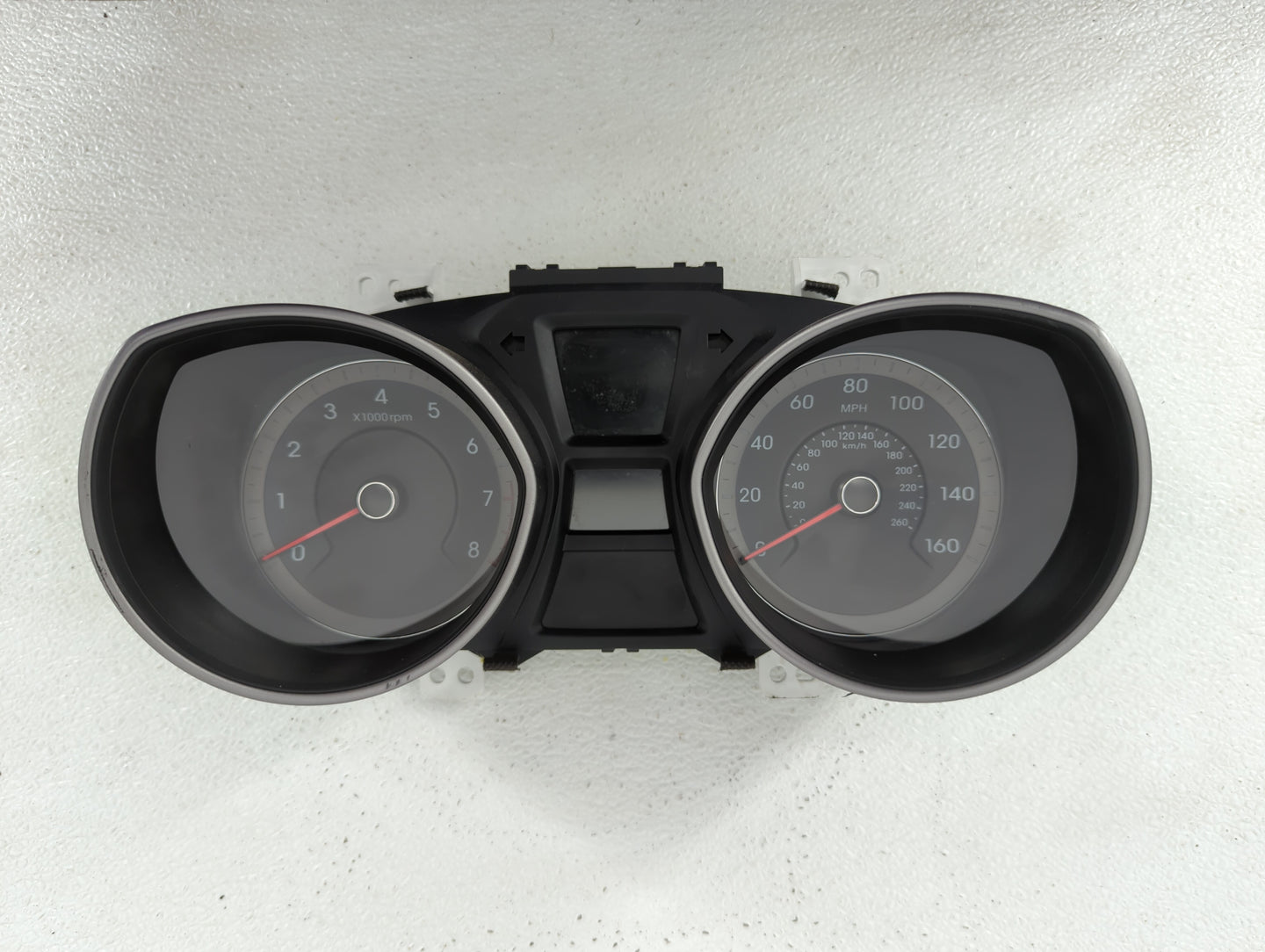 2016-2017 Hyundai Elantra Gt Instrument Cluster Speedometer Gauges P/N:94004-A5600 94004-3Y010 Fits Fits 2016 2017 OEM Used 