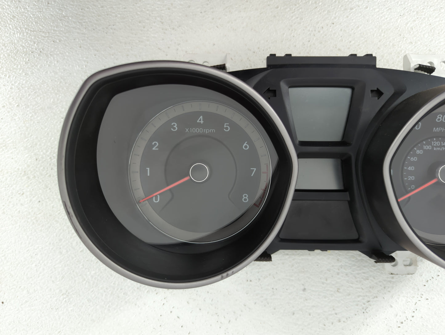 2016-2017 Hyundai Elantra Gt Instrument Cluster Speedometer Gauges P/N:94004-A5600 94004-3Y010 Fits Fits 2016 2017 OEM Used 