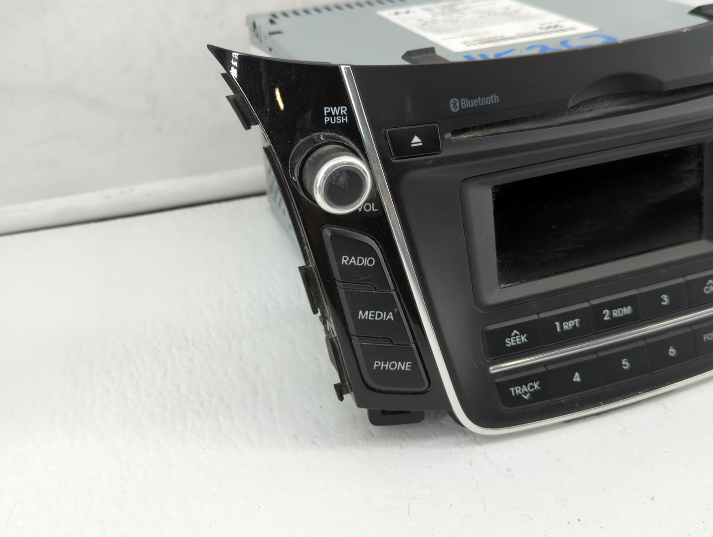 2016-2017 Hyundai Elantra Gt Am Fm Cd Player Radio Receiver - Oemusedautoparts1.com