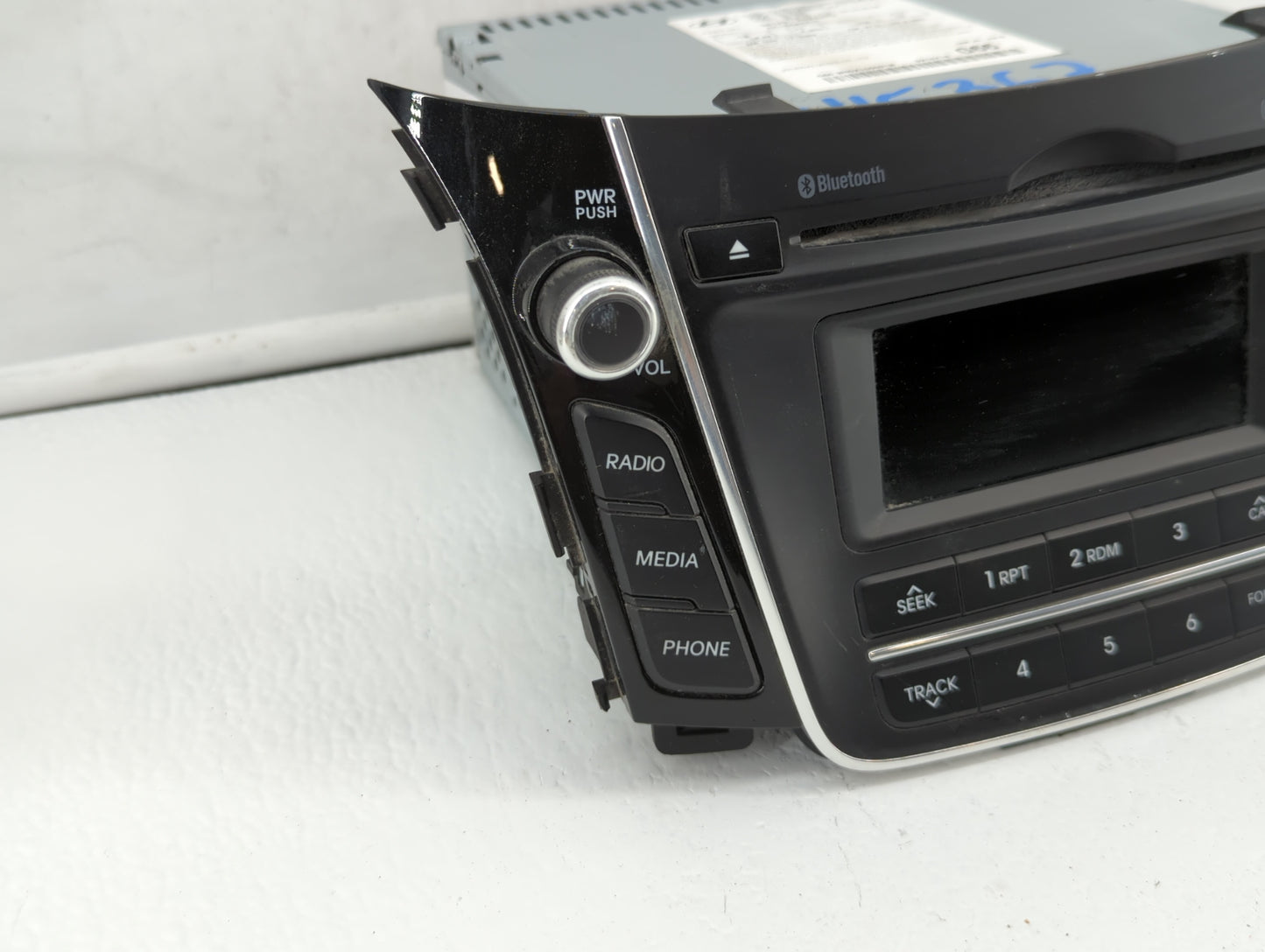 2016-2017 Hyundai Elantra Gt Am Fm Cd Player Radio Receiver - Oemusedautoparts1.com