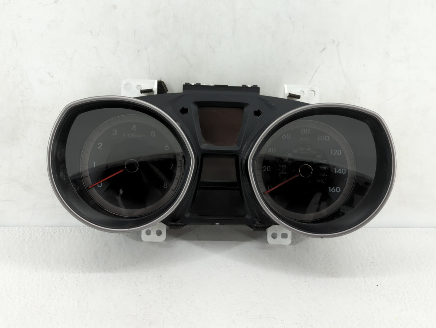 2016-2017 Hyundai Elantra Gt Instrument Cluster Speedometer Gauges P/N:94004-A5610 Fits Fits 2016 2017 OEM Used Auto Parts -