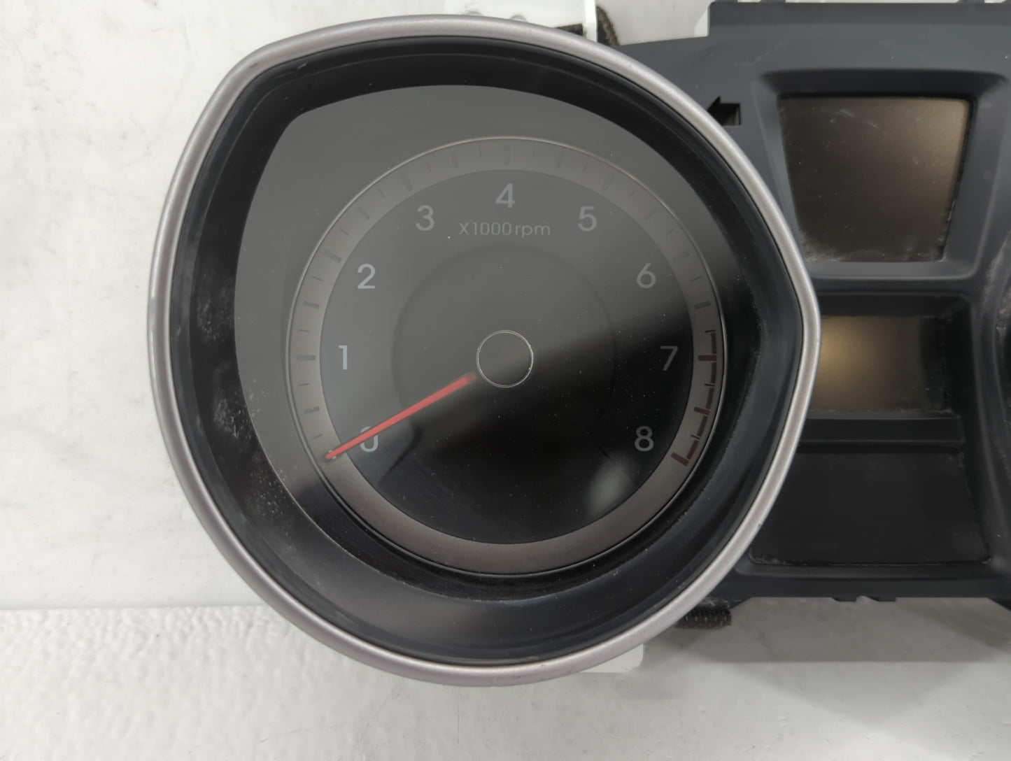 2016-2017 Hyundai Elantra Gt Instrument Cluster Speedometer Gauges P/N:94004-A5610 Fits Fits 2016 2017 OEM Used Auto Parts -