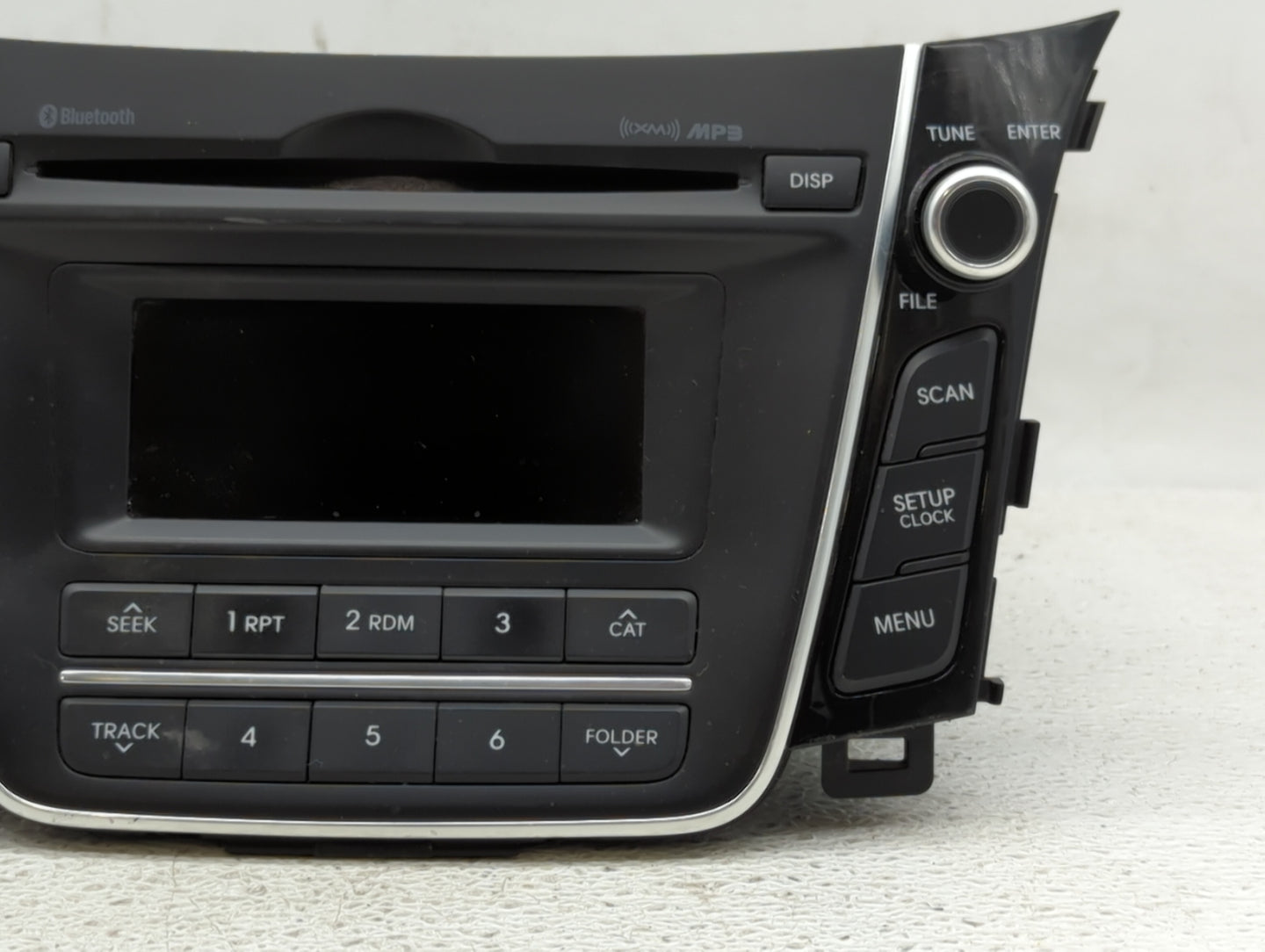 2016-2017 Hyundai Elantra Gt Am Fm Cd Player Radio Receiver - Oemusedautoparts1.com