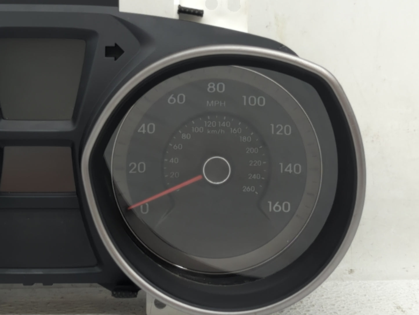 2016-2017 Hyundai Elantra Gt Instrument Cluster Speedometer Gauges P/N:94004-A5600 94004-3Y010 Fits Fits 2016 2017 OEM Used 