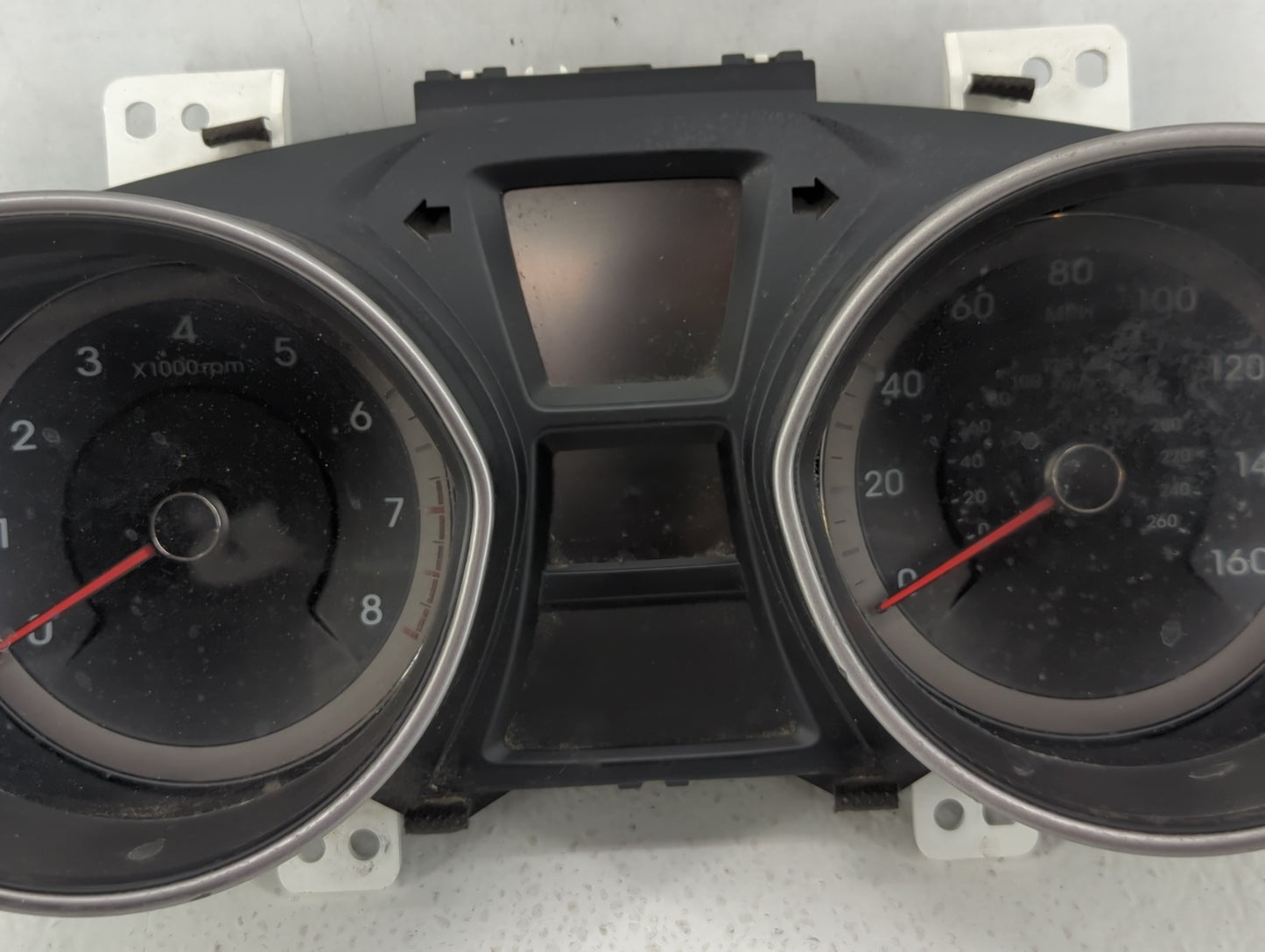 2016-2017 Hyundai Elantra Gt Instrument Cluster Speedometer Gauges P/N:94004-A5610 Fits Fits 2016 2017 OEM Used Auto Parts -
