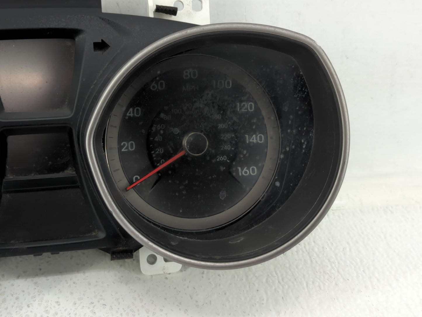 2016-2017 Hyundai Elantra Gt Instrument Cluster Speedometer Gauges P/N:94004-A5610 Fits Fits 2016 2017 OEM Used Auto Parts -