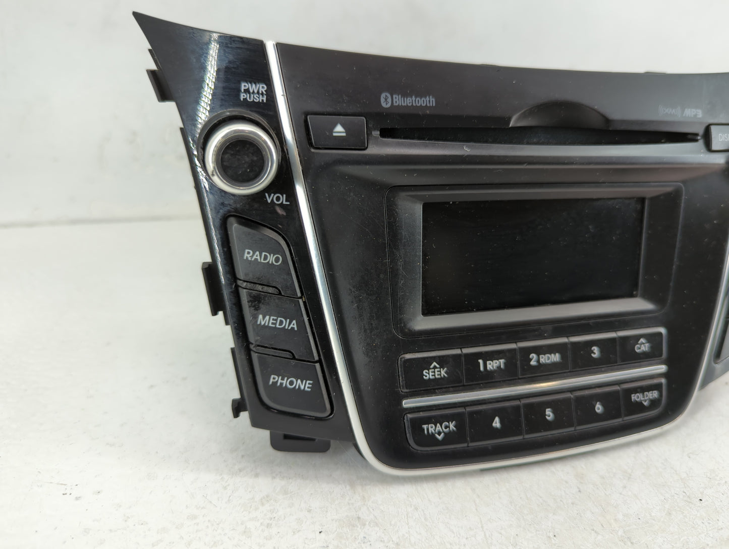 2016-2017 Hyundai Elantra Gt Radio AM FM Cd Player Receiver Replacement P/N:96170-A5260GU Fits Fits 2016 2017 OEM Used Auto 