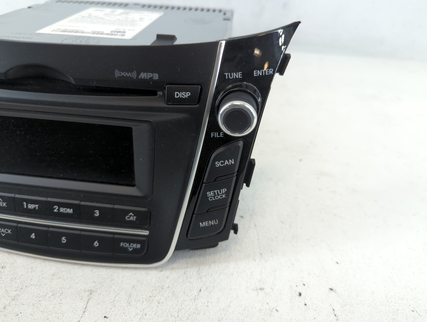 2016-2017 Hyundai Elantra Gt Am Fm Cd Player Radio Receiver - Oemusedautoparts1.com