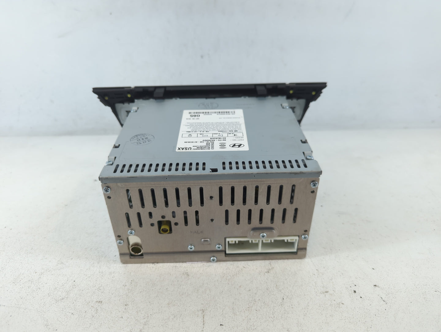 2016-2017 Hyundai Elantra Gt Am Fm Cd Player Radio Receiver - Oemusedautoparts1.com