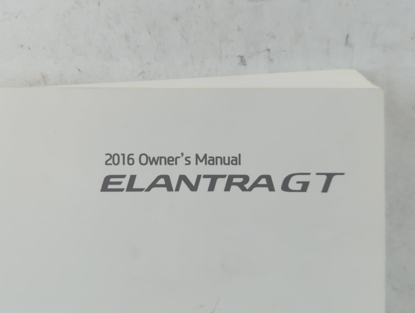2016 Hyundai Elantra Gt Owners Manual Book Guide P/N:GA50-EU5DG OEM Used Auto Parts - Oemusedautoparts1.com