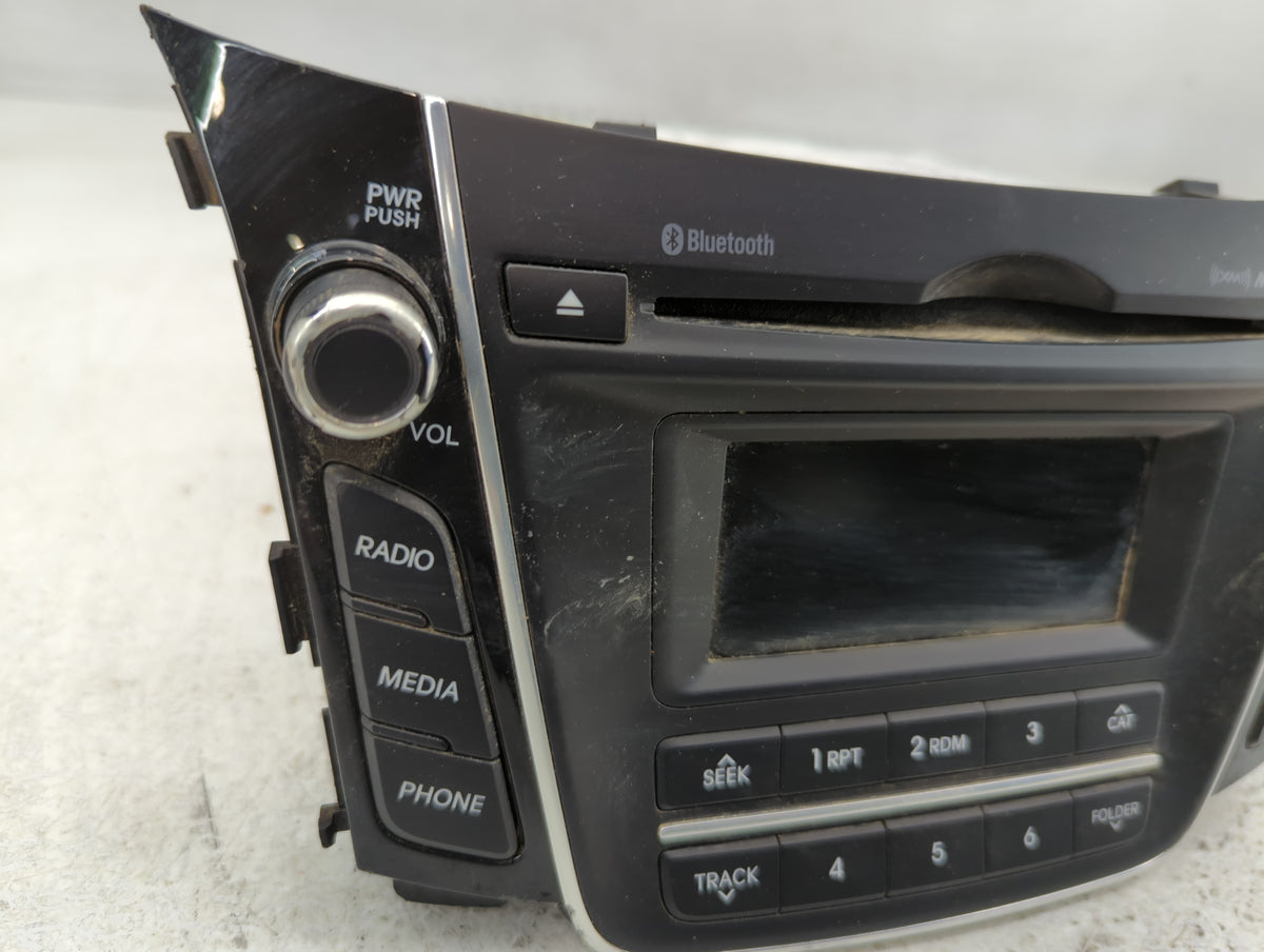 2016-2017 Hyundai Elantra Gt Am Fm Cd Player Radio Receiver 725697 - Oemusedautoparts1.com