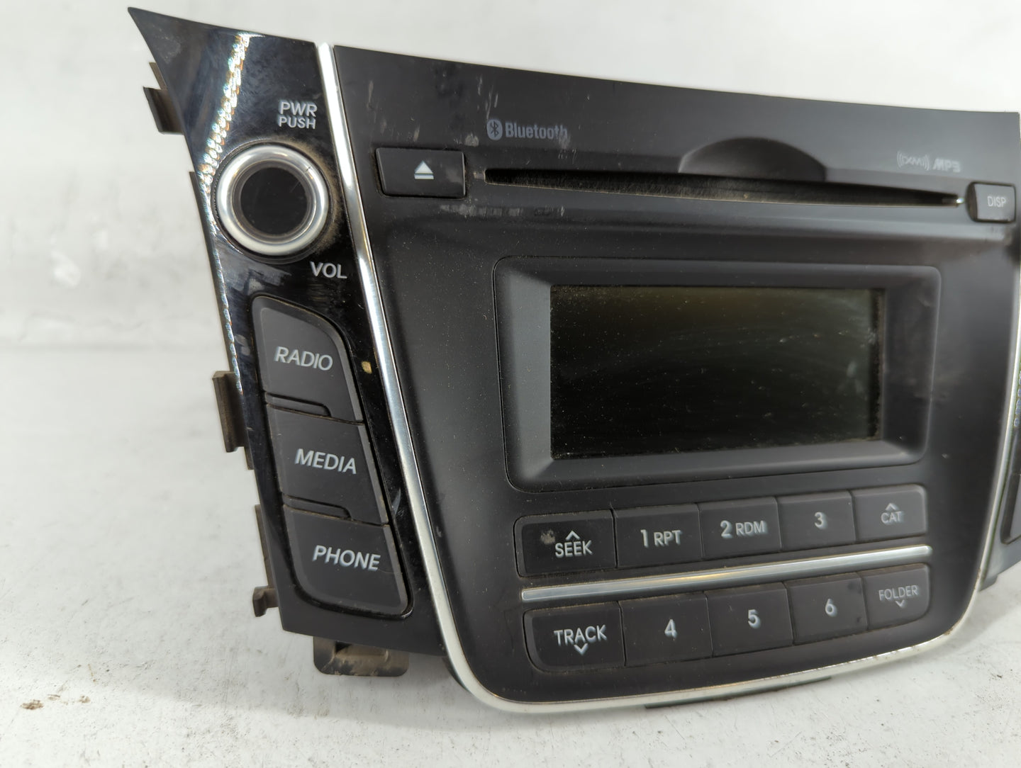 2016-2017 Hyundai Elantra Gt Am Fm Cd Player Radio Receiver - Oemusedautoparts1.com