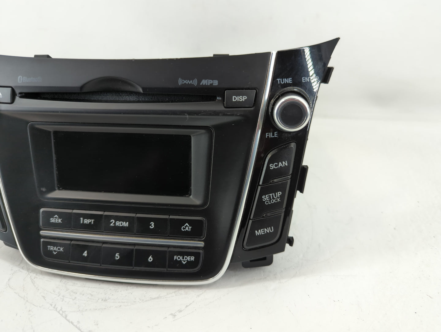 2016-2017 Hyundai Elantra Gt Am Fm Cd Player Radio Receiver - Oemusedautoparts1.com