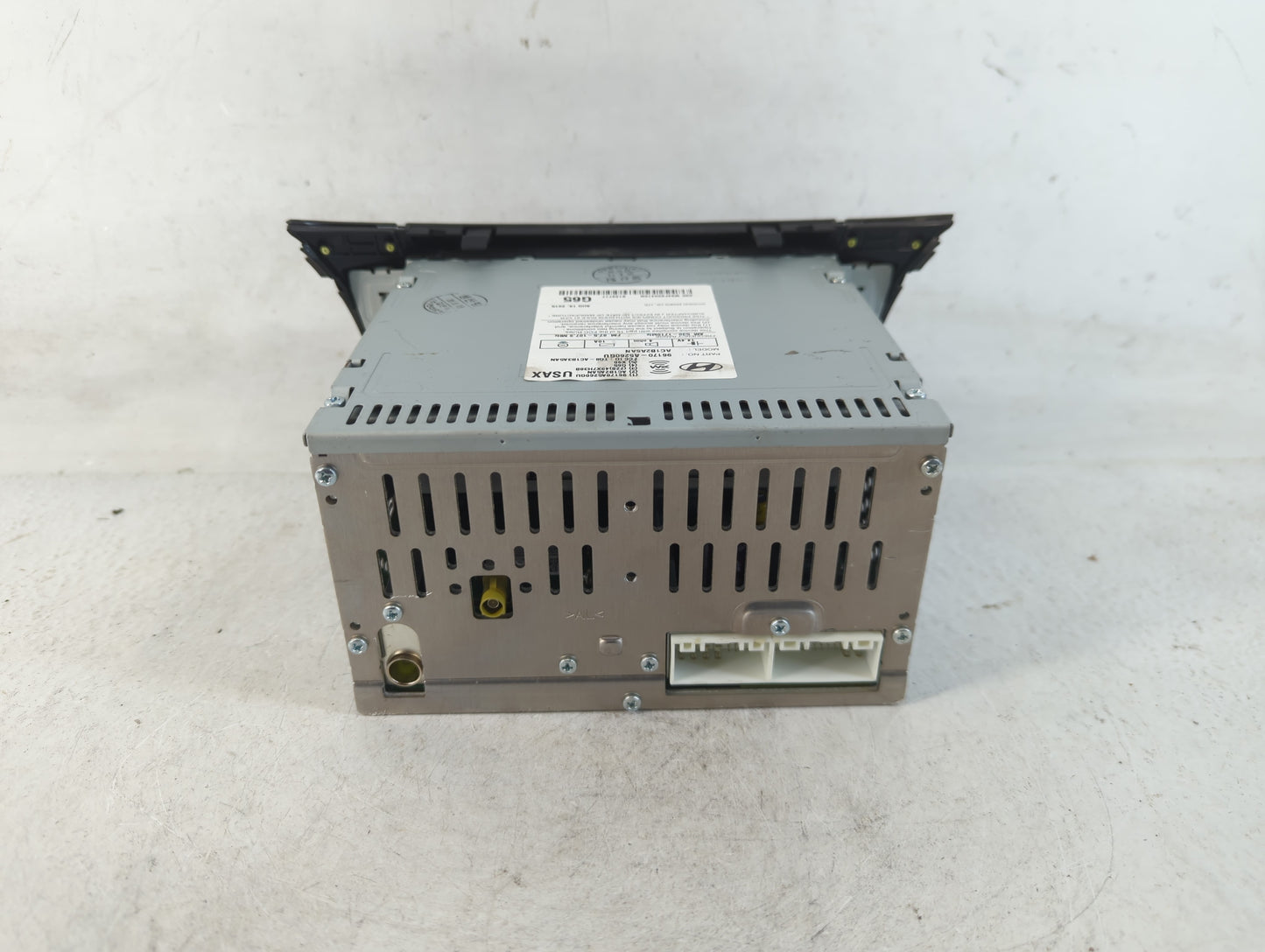 2016-2017 Hyundai Elantra Gt Radio AM FM Cd Player Receiver Replacement P/N:96170-A5260GU Fits Fits 2016 2017 OEM Used Auto 