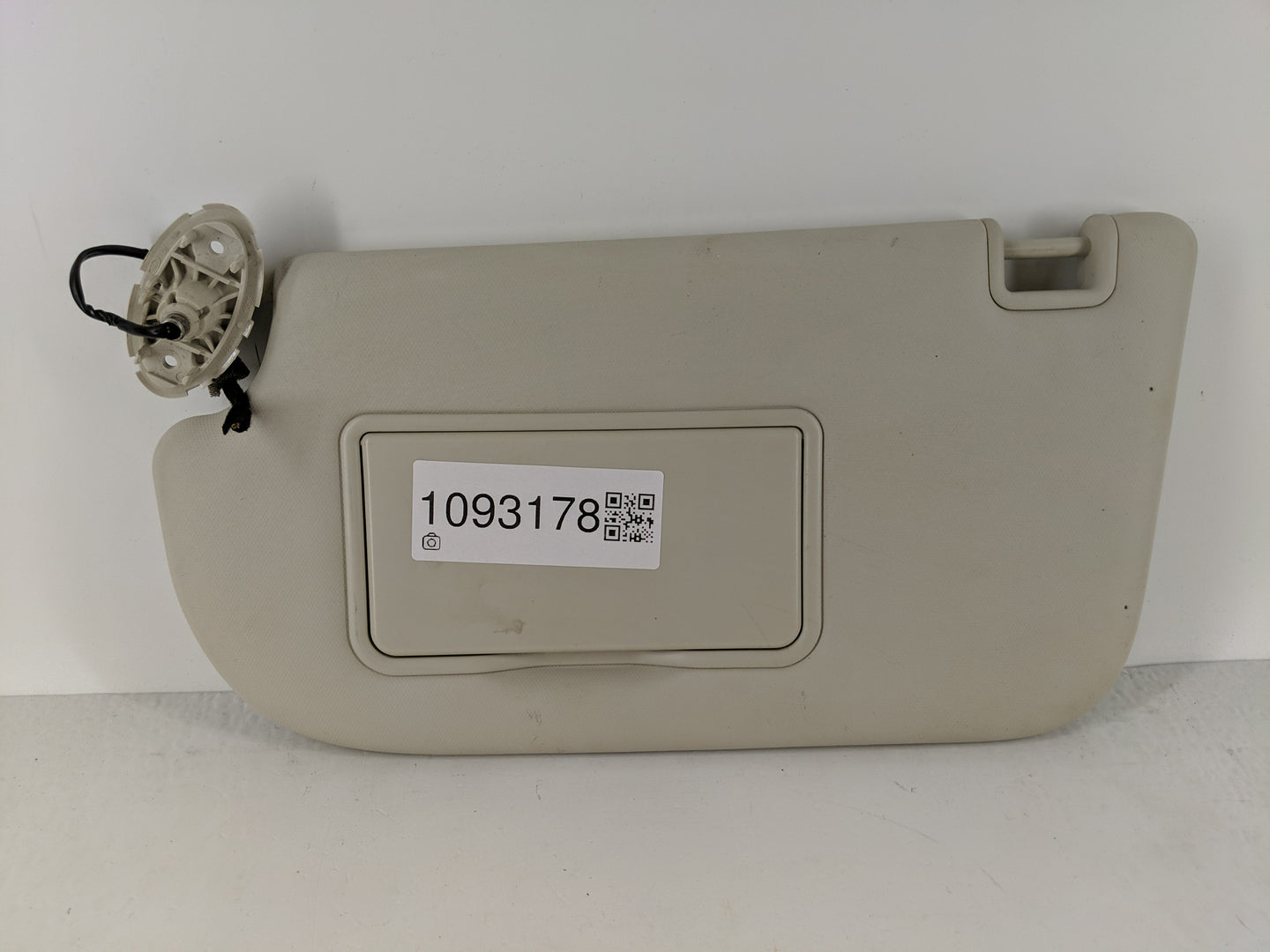 2015-2016 Hyundai Genesis Sun Visor Shade Replacement Driver Left Mirror Fits Fits 2015 2016 2017 2018 2019 2020 OEM Used Au