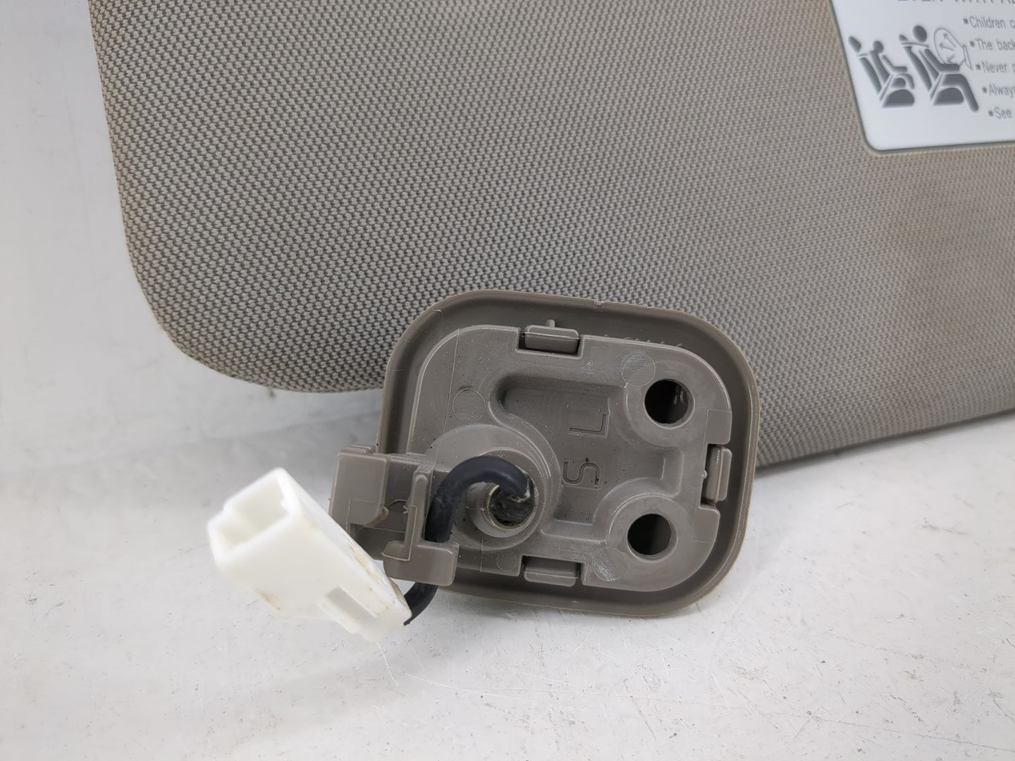2015-2016 Hyundai Genesis Sun Visor Shade Replacement Driver Left Mirror Fits Fits 2015 2016 2017 2018 2019 2020 OEM Used Au