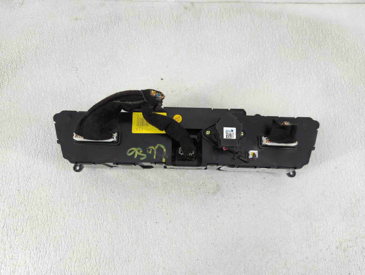 2015-2016 Hyundai Genesis Climate Control Module Temperature AC/Heater Replacement Fits Fits 2015 2016 2017 OEM Used Auto Pa