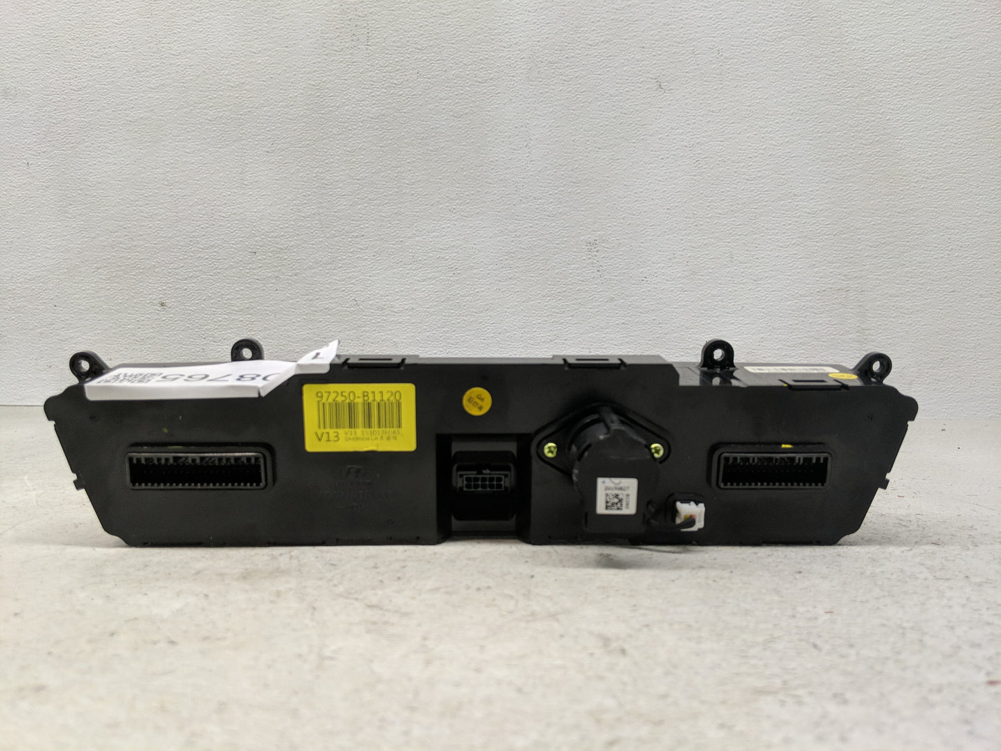 2015-2016 Hyundai Genesis Climate Control Module Temperature AC/Heater Replacement P/N:97250-B1120 Fits Fits 2015 2016 2017 