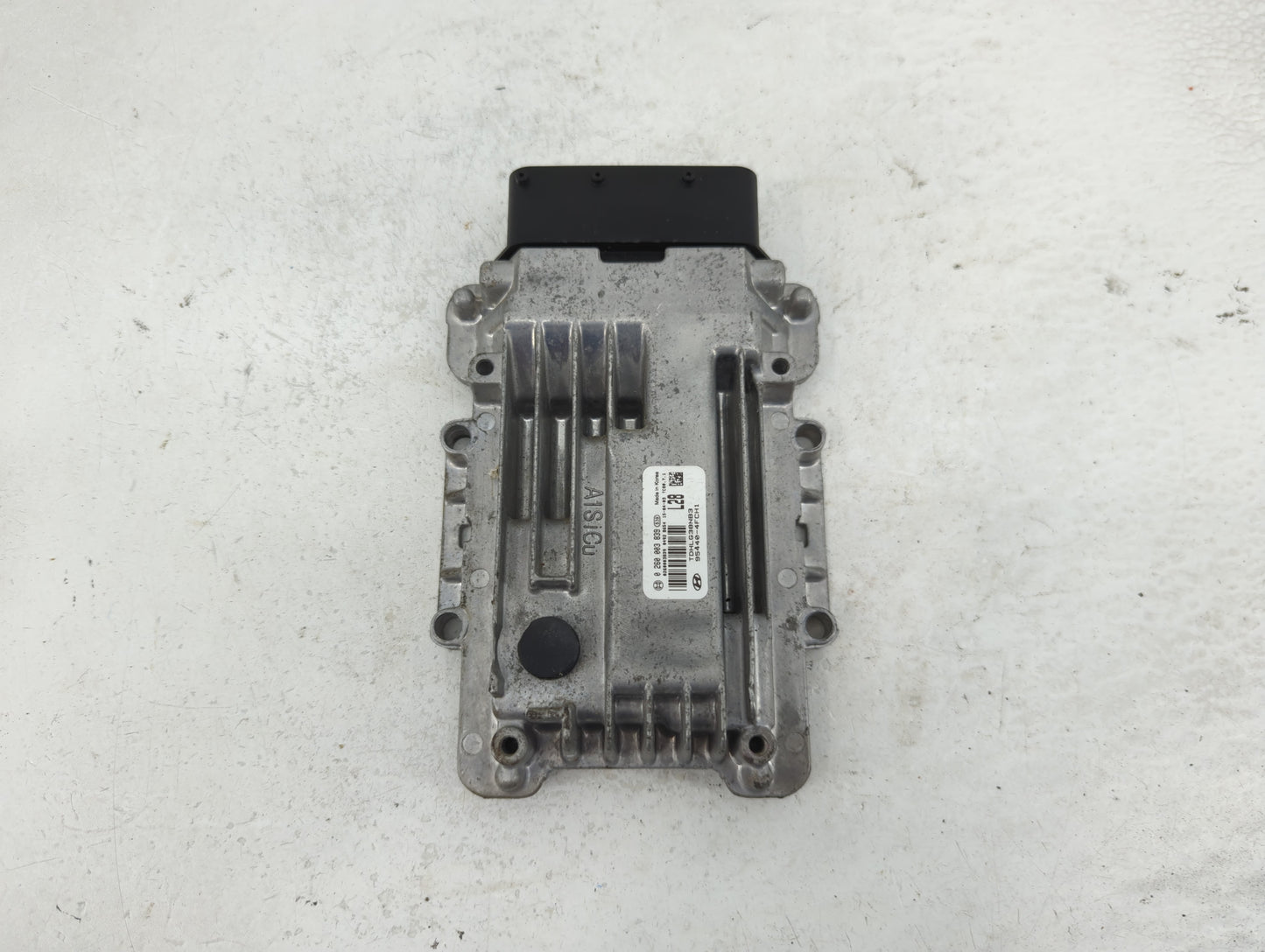 2015-2016 Hyundai Genesis PCM Engine Control Computer ECU ECM PCU OEM P/N:95440-4FCH1 Fits Fits 2015 2016 OEM Used Auto Part