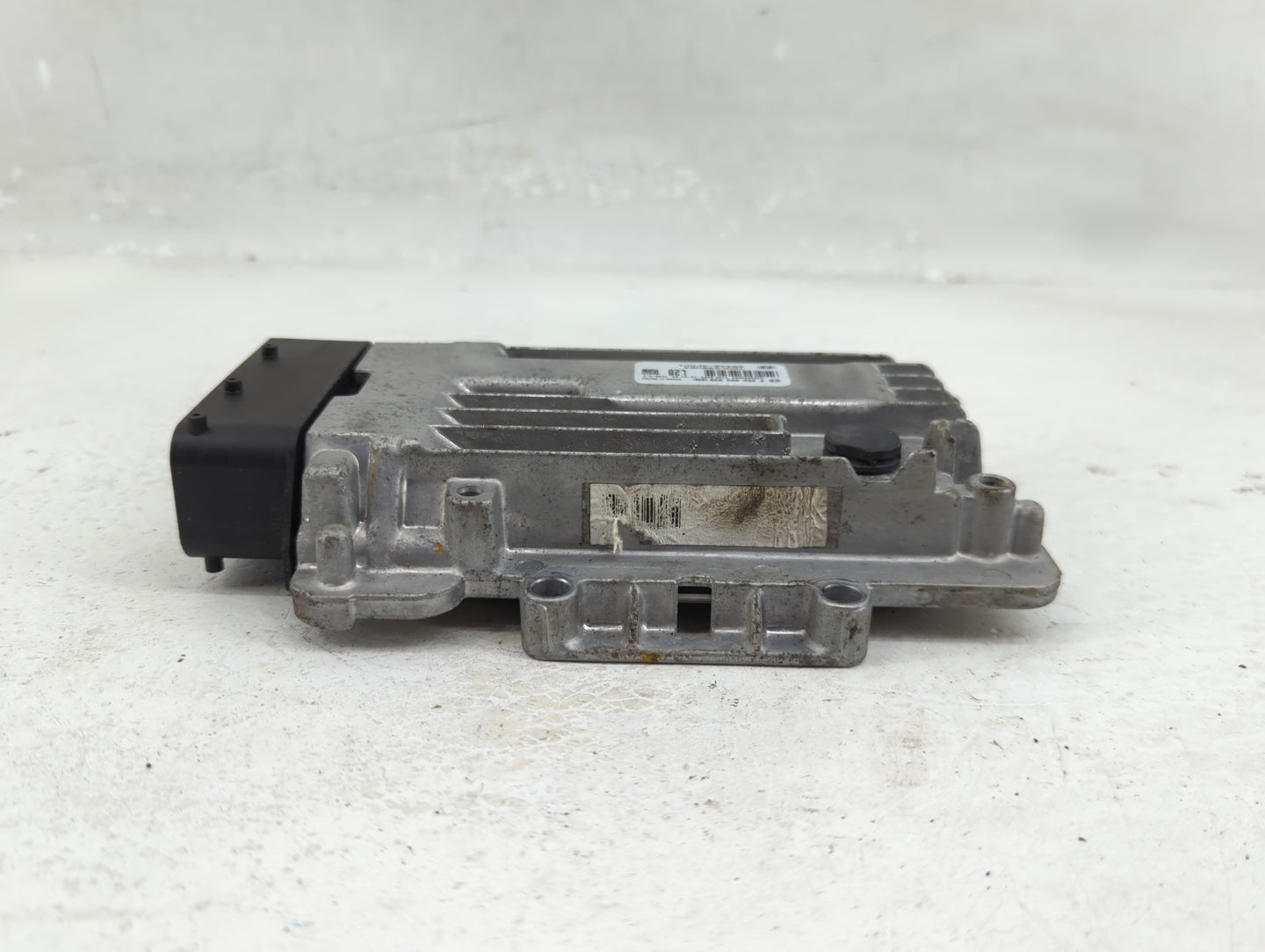 2015-2016 Hyundai Genesis PCM Engine Control Computer ECU ECM PCU OEM P/N:95440-4FCH1 Fits Fits 2015 2016 OEM Used Auto Part