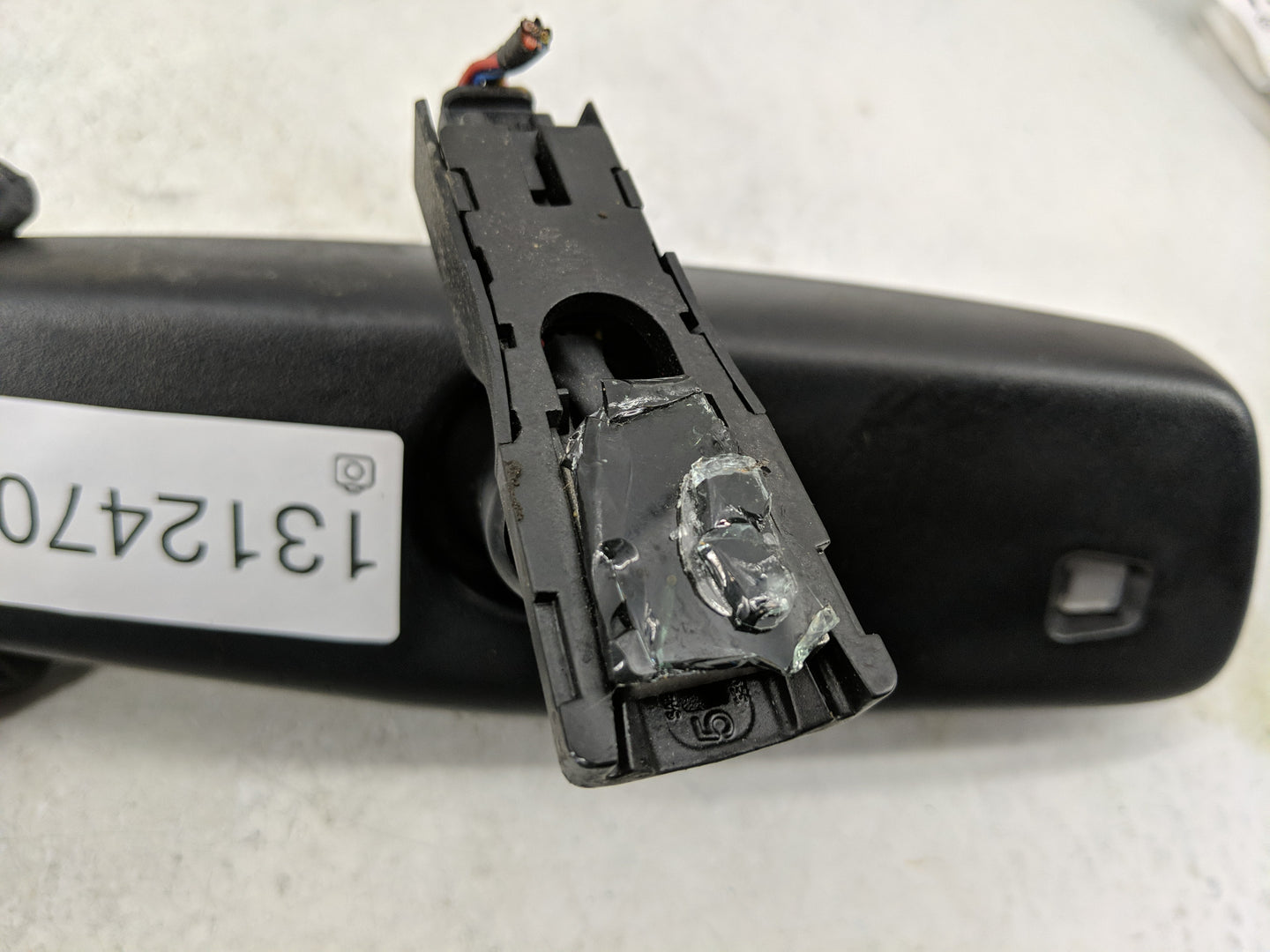 2013-2016 Hyundai Genesis Interior Rear View Mirror Replacement OEM P/N:46627158 Fits OEM Used Auto Parts - Oemusedautoparts