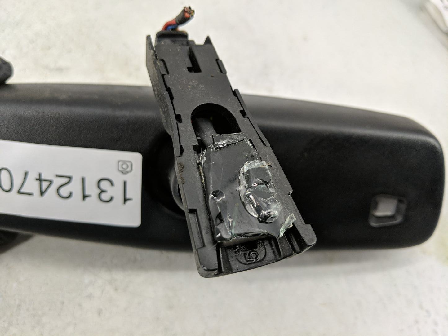 2013-2016 Hyundai Genesis Interior Rear View Mirror Replacement OEM P/N:46627158 Fits OEM Used Auto Parts - Oemusedautoparts
