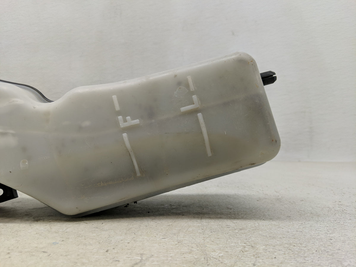 2015 Hyundai Genesis Radiator Coolant Overflow Expansion Tank Bottle - Oemusedautoparts1.com