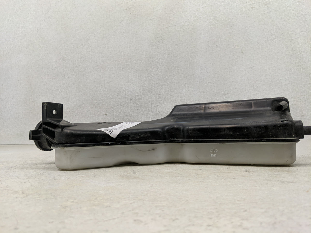 2015 Hyundai Genesis Radiator Coolant Overflow Expansion Tank Bottle - Oemusedautoparts1.com
