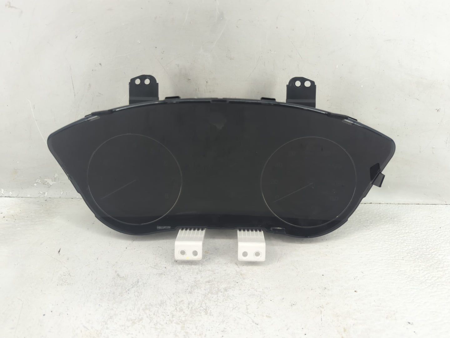 2014-2016 Hyundai Genesis Instrument Cluster Speedometer Gauges P/N:94011-B1210 Fits Fits 2014 2015 2016 OEM Used Auto Parts