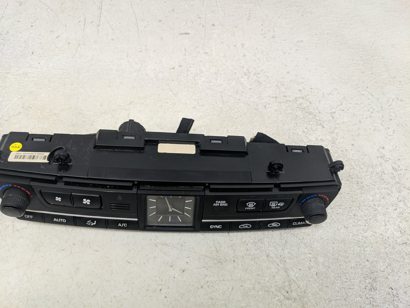 2015-2016 Hyundai Genesis Climate Control Module Temperature AC/Heater Replacement P/N:97250-B1120 Fits Fits 2015 2016 2017 
