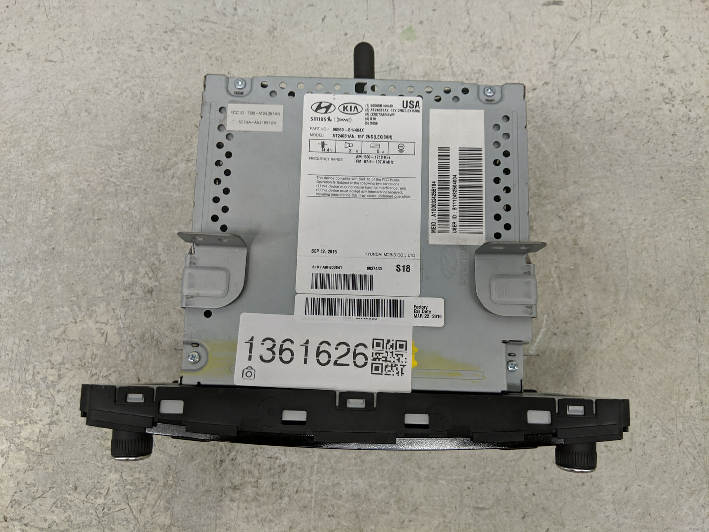 2016 Hyundai Genesis Radio AM FM Cd Player Receiver Replacement P/N:96560-B14404X Fits OEM Used Auto Parts - Oemusedautopart