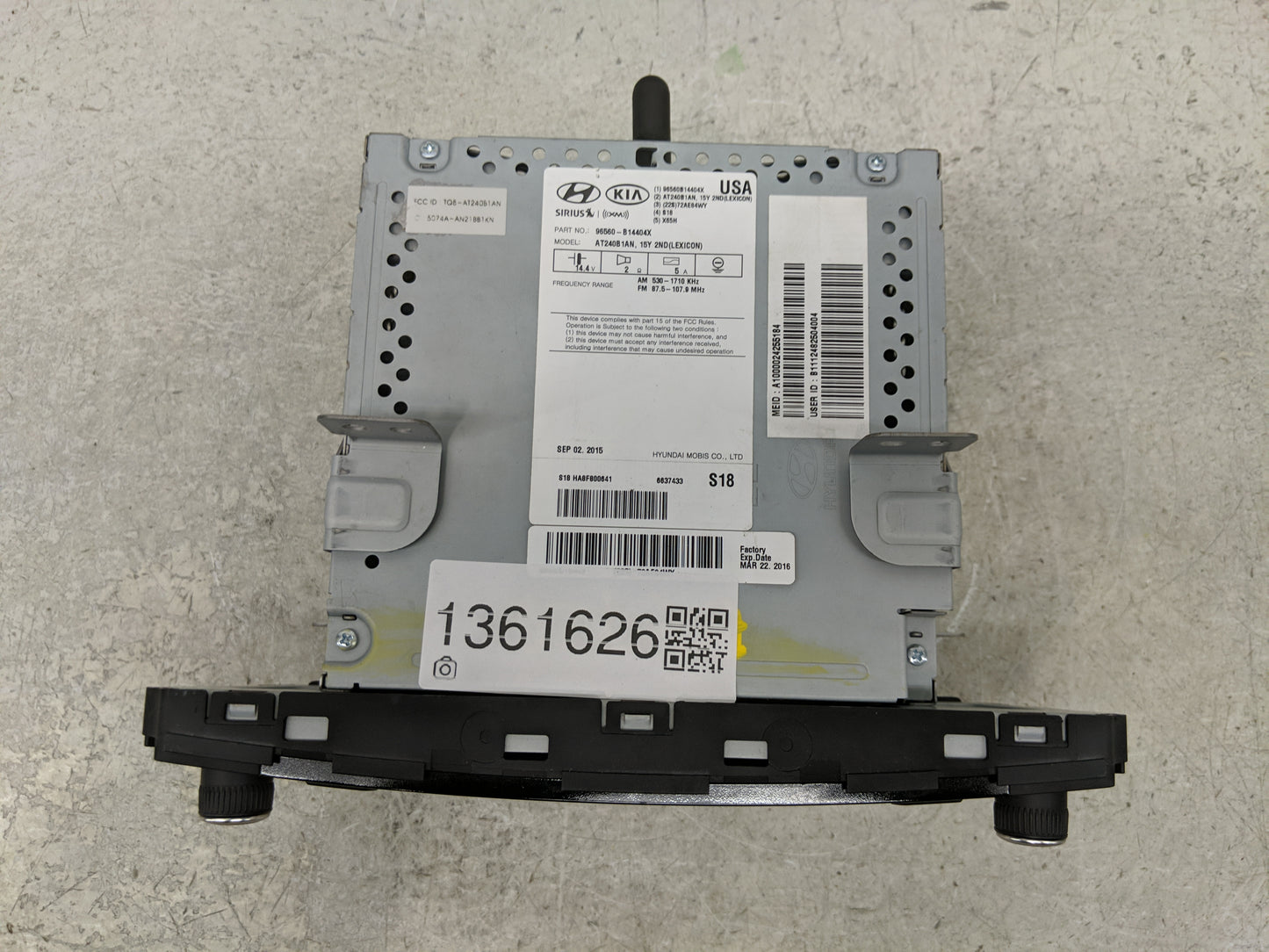 2016 Hyundai Genesis Radio AM FM Cd Player Receiver Replacement P/N:96560-B14404X Fits OEM Used Auto Parts - Oemusedautopart