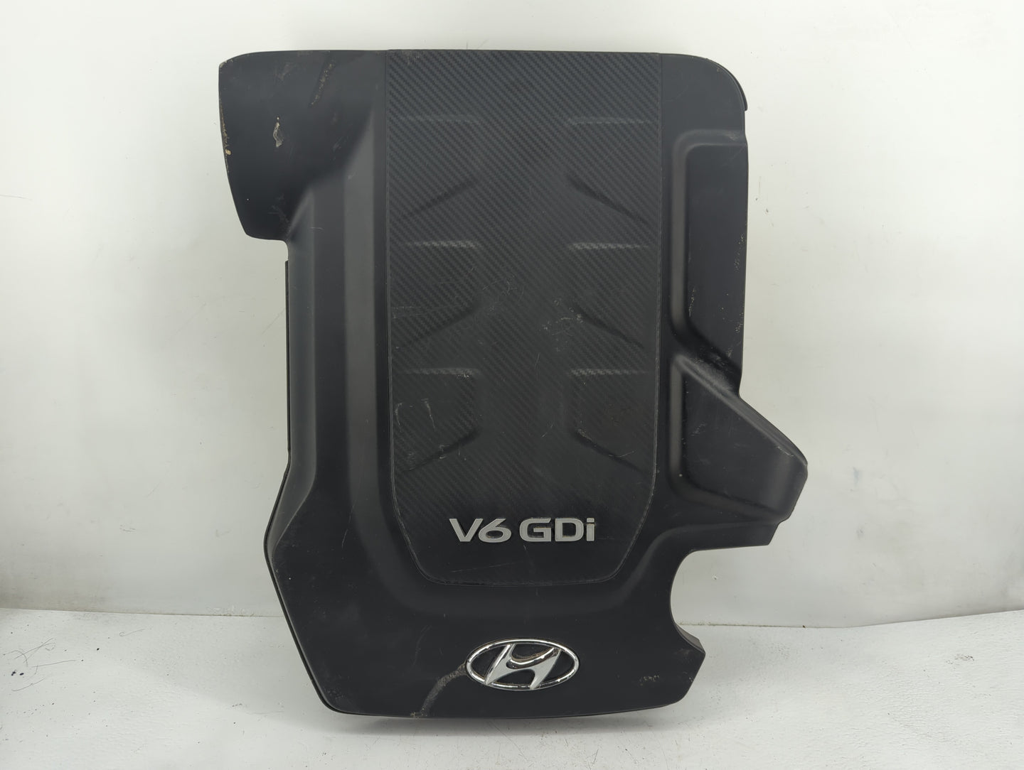 2016 Hyundai Genesis Engine Cover - Oemusedautoparts1.com